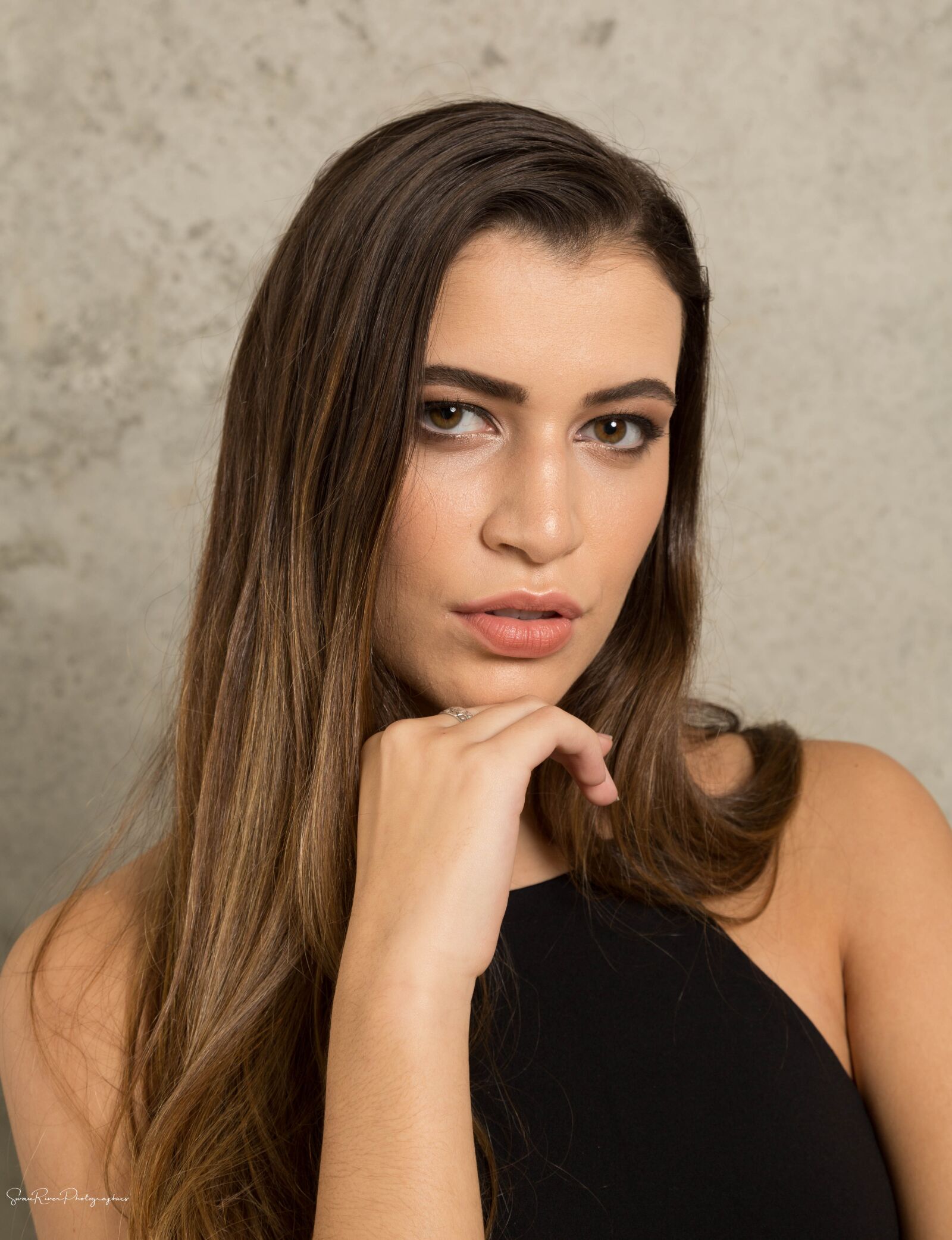 Canon EF 24-105mm F4L IS USM sample photo. Portrait, female, fashion photography