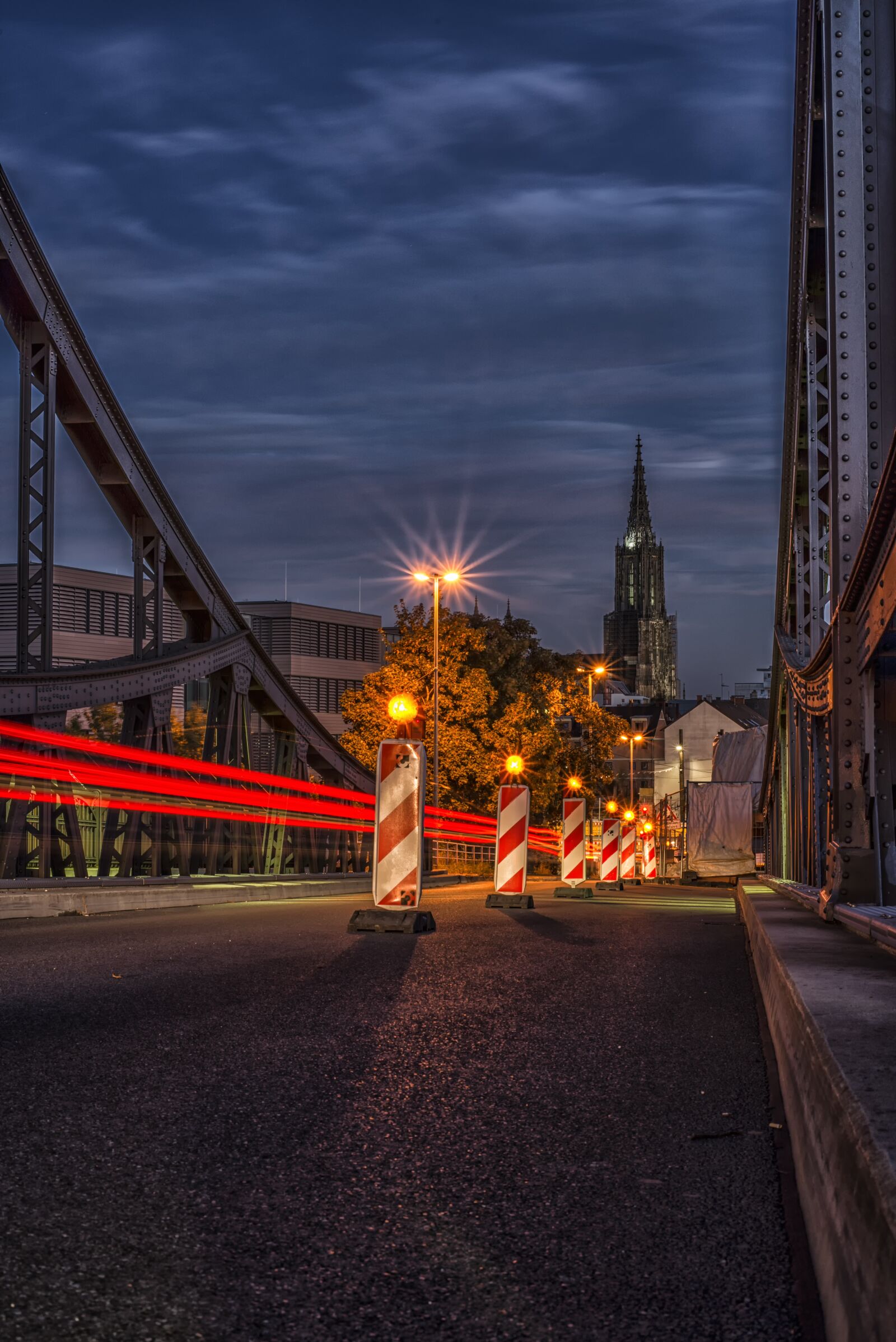 Nikon D800 sample photo. Ulm, at night, steeple photography