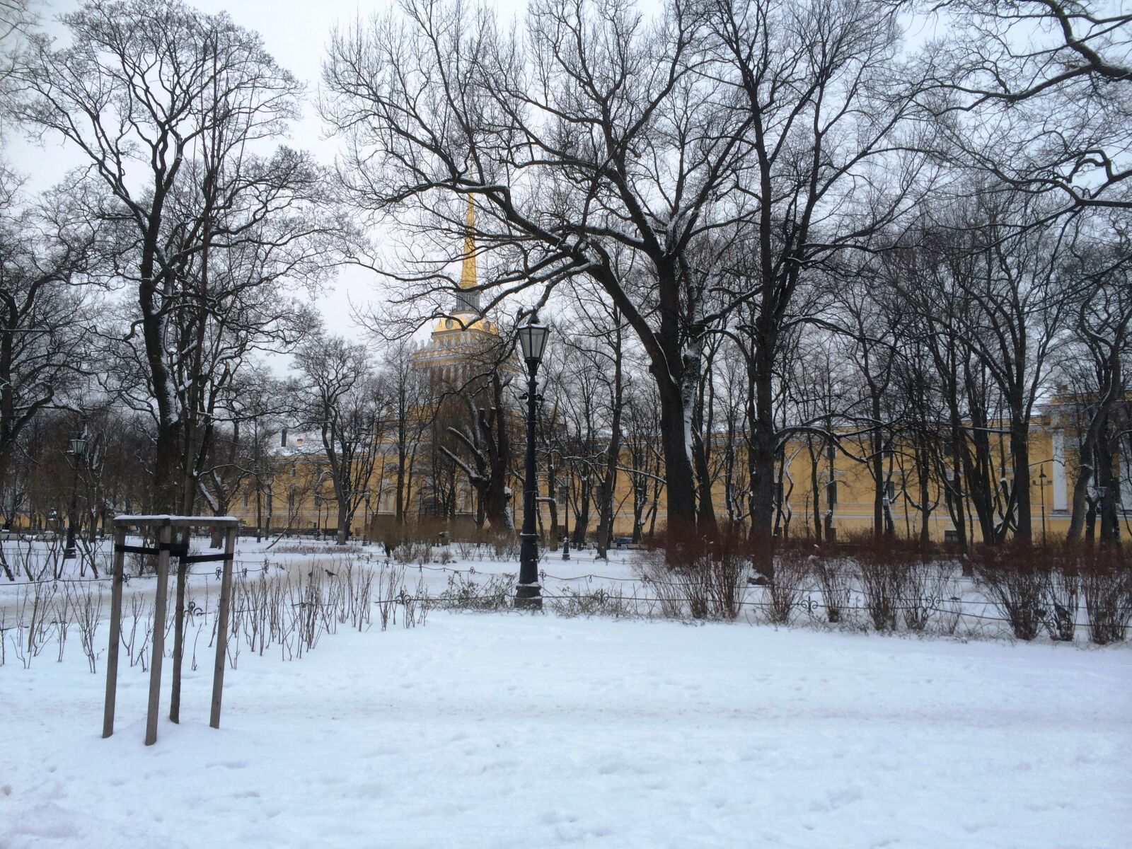 iPhone 5s back camera 4.12mm f/2.2 sample photo. St petersburg, russia, snow photography