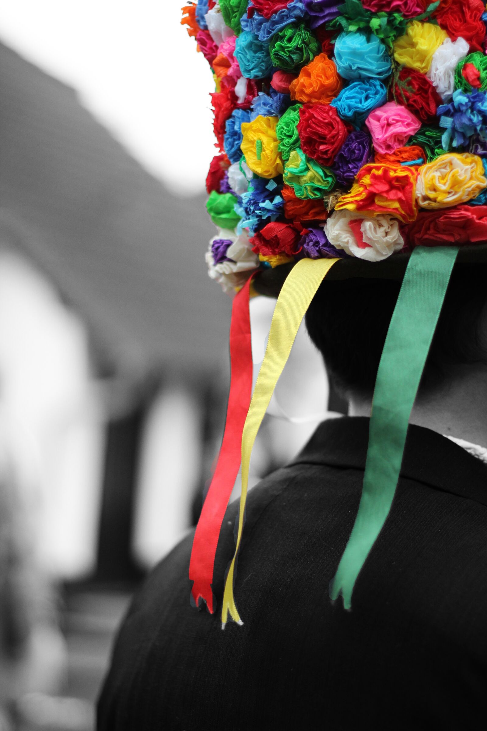 Canon EOS 600D (Rebel EOS T3i / EOS Kiss X5) + Canon EF 50mm F1.8 II sample photo. Carnival, colors, carol photography