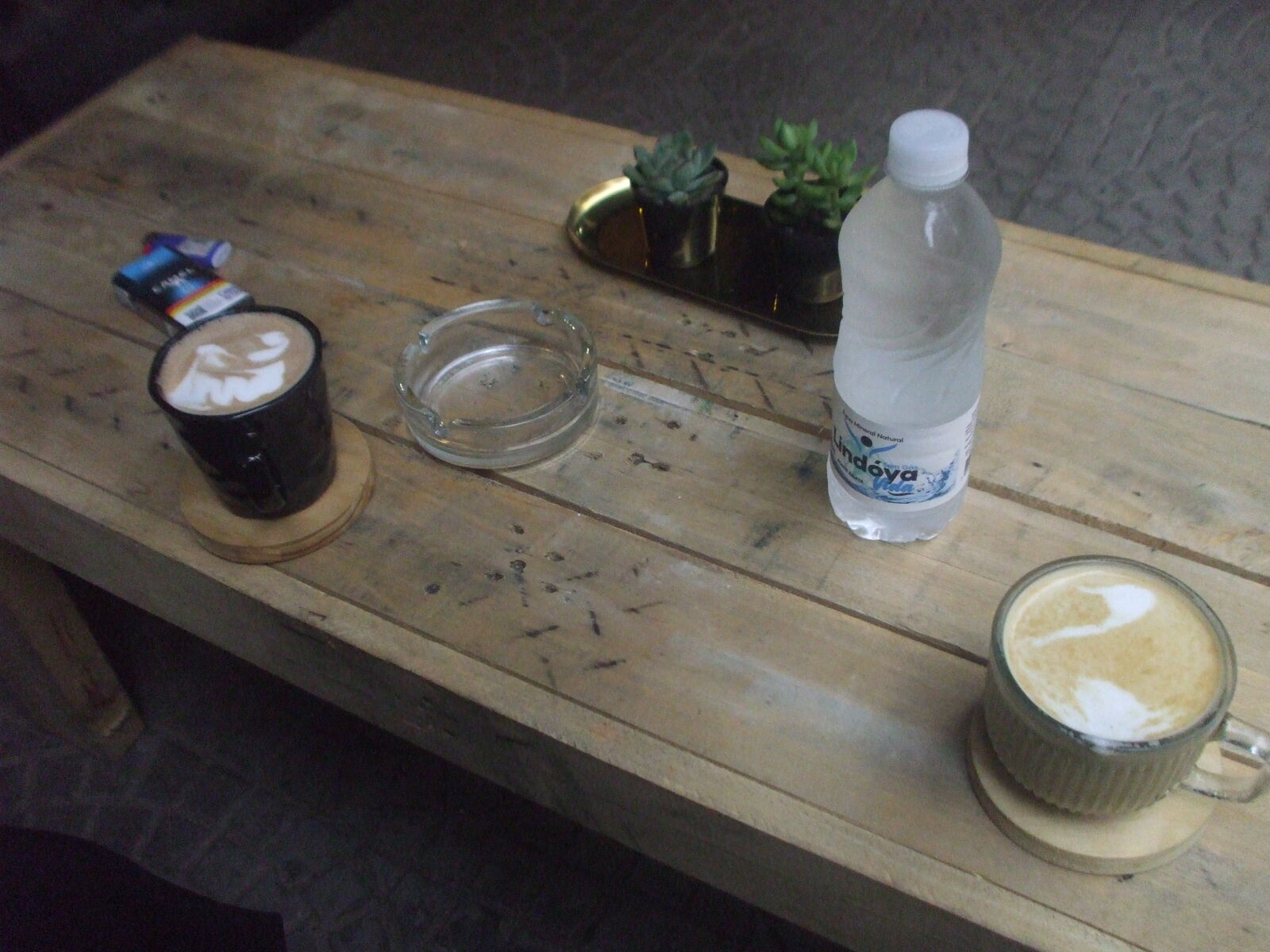 Fujifilm FinePix A805 sample photo. Coffee shop photography