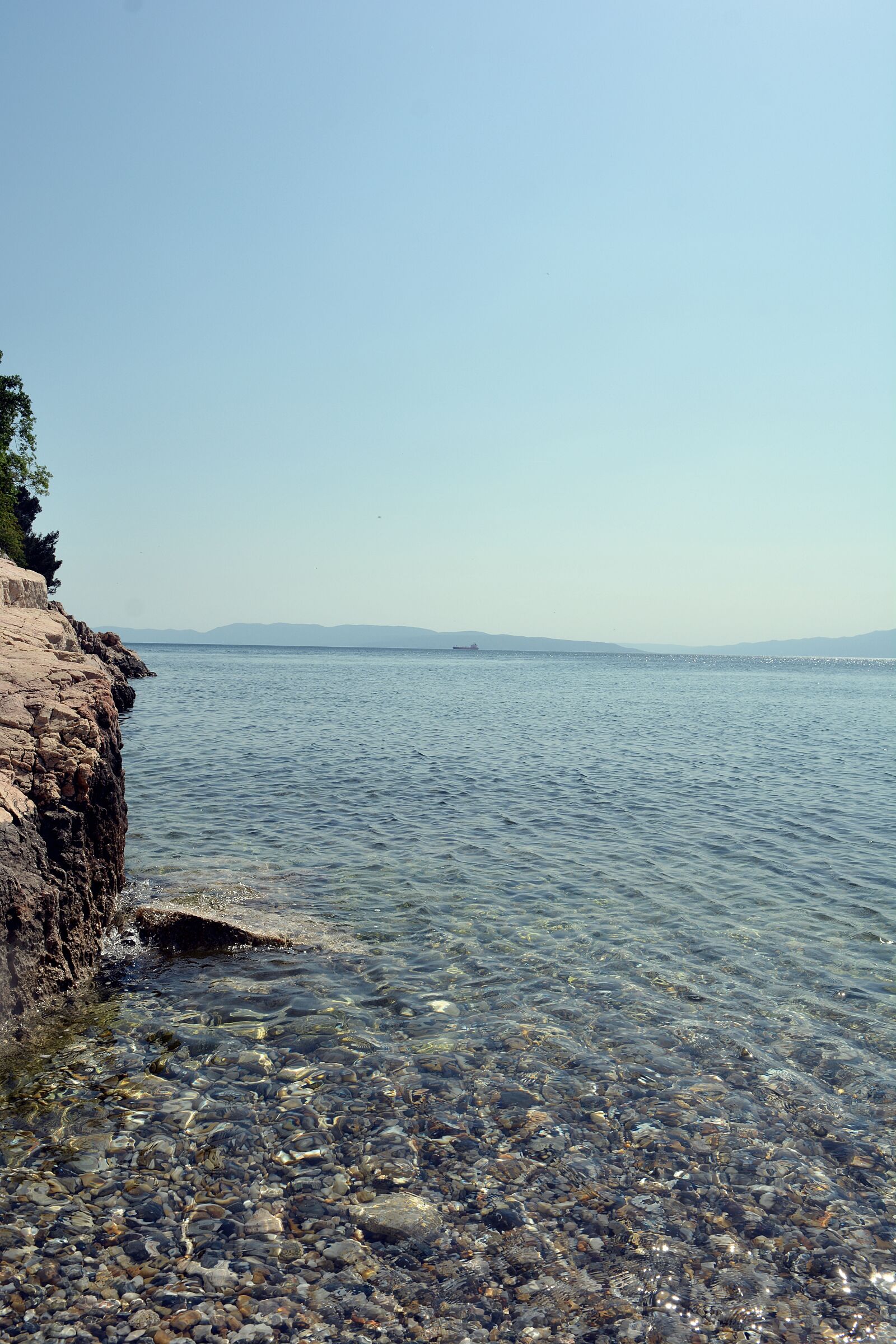 Nikon D5200 sample photo. Beach, stone, ocean photography