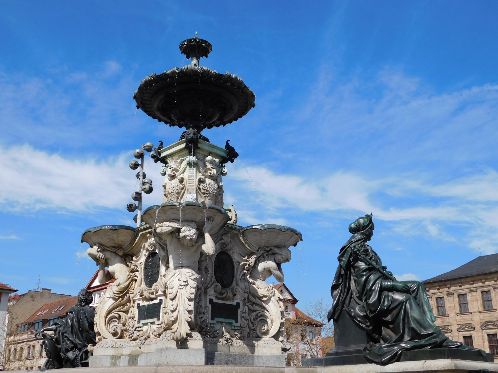Nikon Coolpix L840 sample photo. Neptunbrunnen, gain, downtown photography