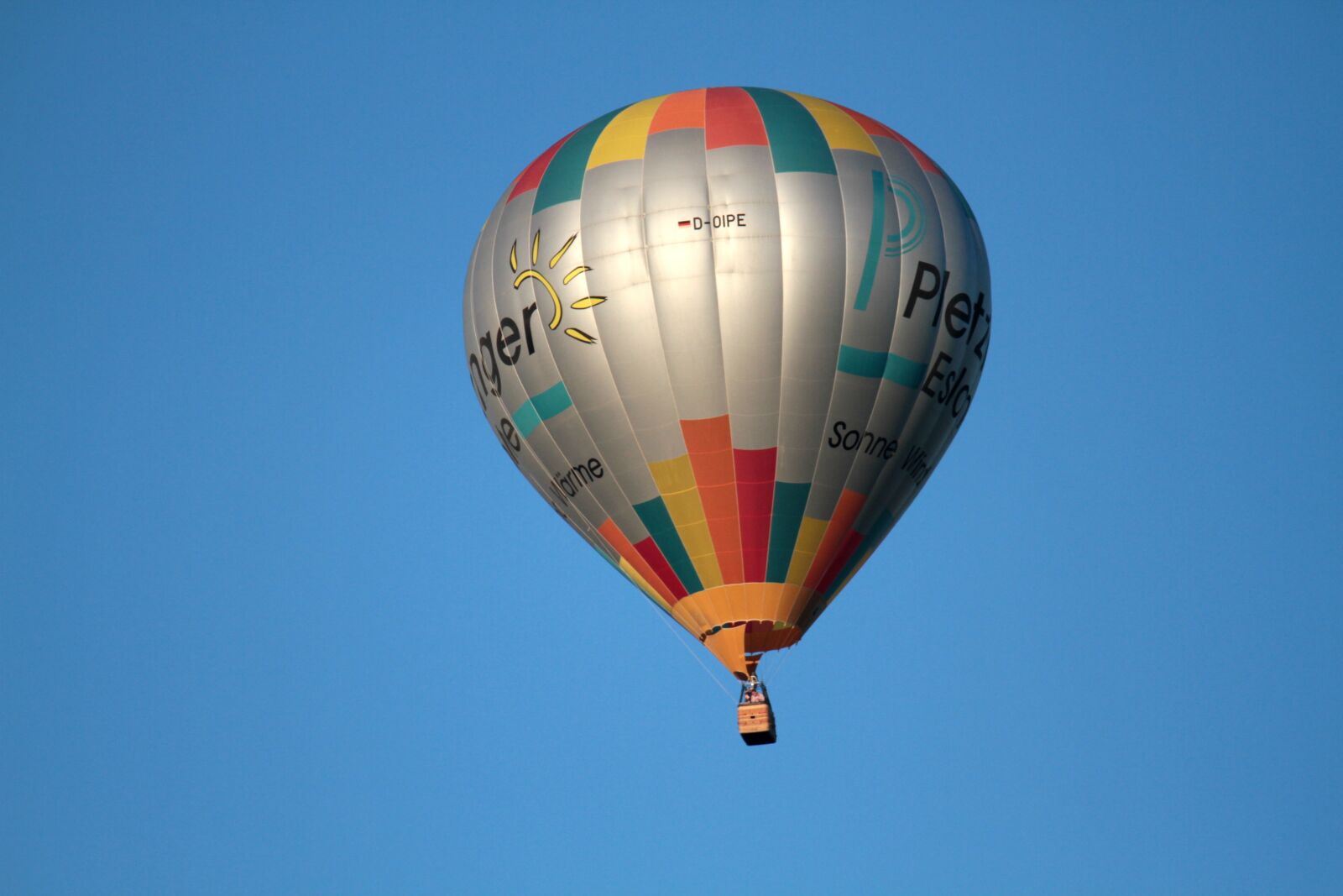 150-600mm F5-6.3 DG OS HSM | Sports 014 sample photo. Balloon, ballooning, sky photography