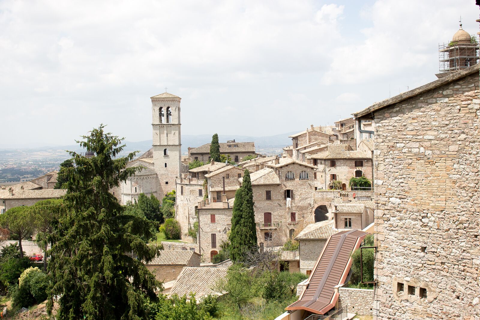 Canon EOS 700D (EOS Rebel T5i / EOS Kiss X7i) sample photo. Assisi, city, italy photography