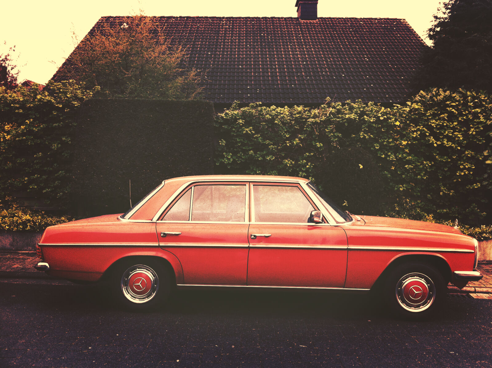 Apple iPhone 4 sample photo. Automobile, automotive, classic, classic photography