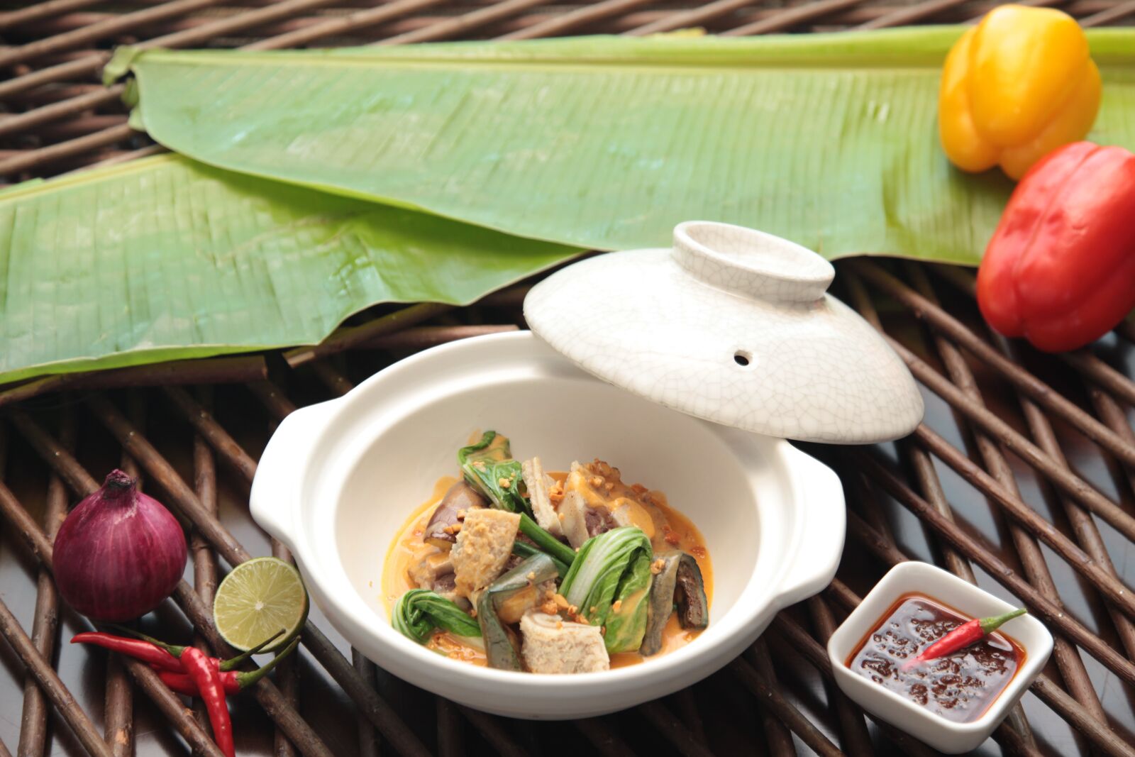 Canon EOS 5D Mark II sample photo. Kare - kare, filipino photography