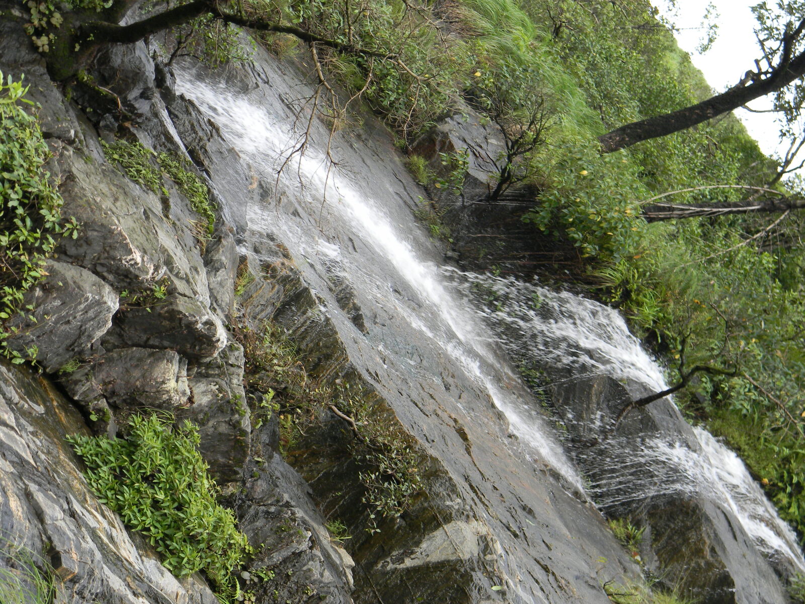 Nikon Coolpix L110 sample photo. Waterfalls photography