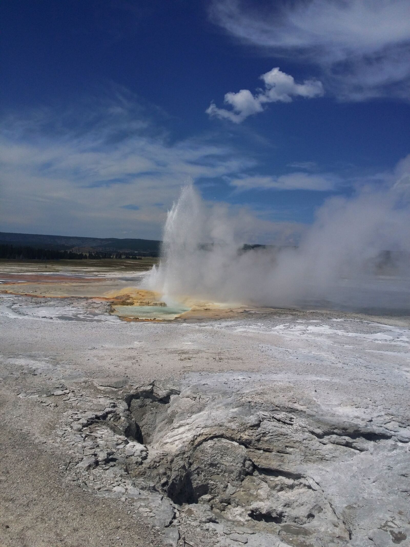 Samsung Galaxy S4 LTE-A sample photo. Yellowstone, hot, wyoming photography