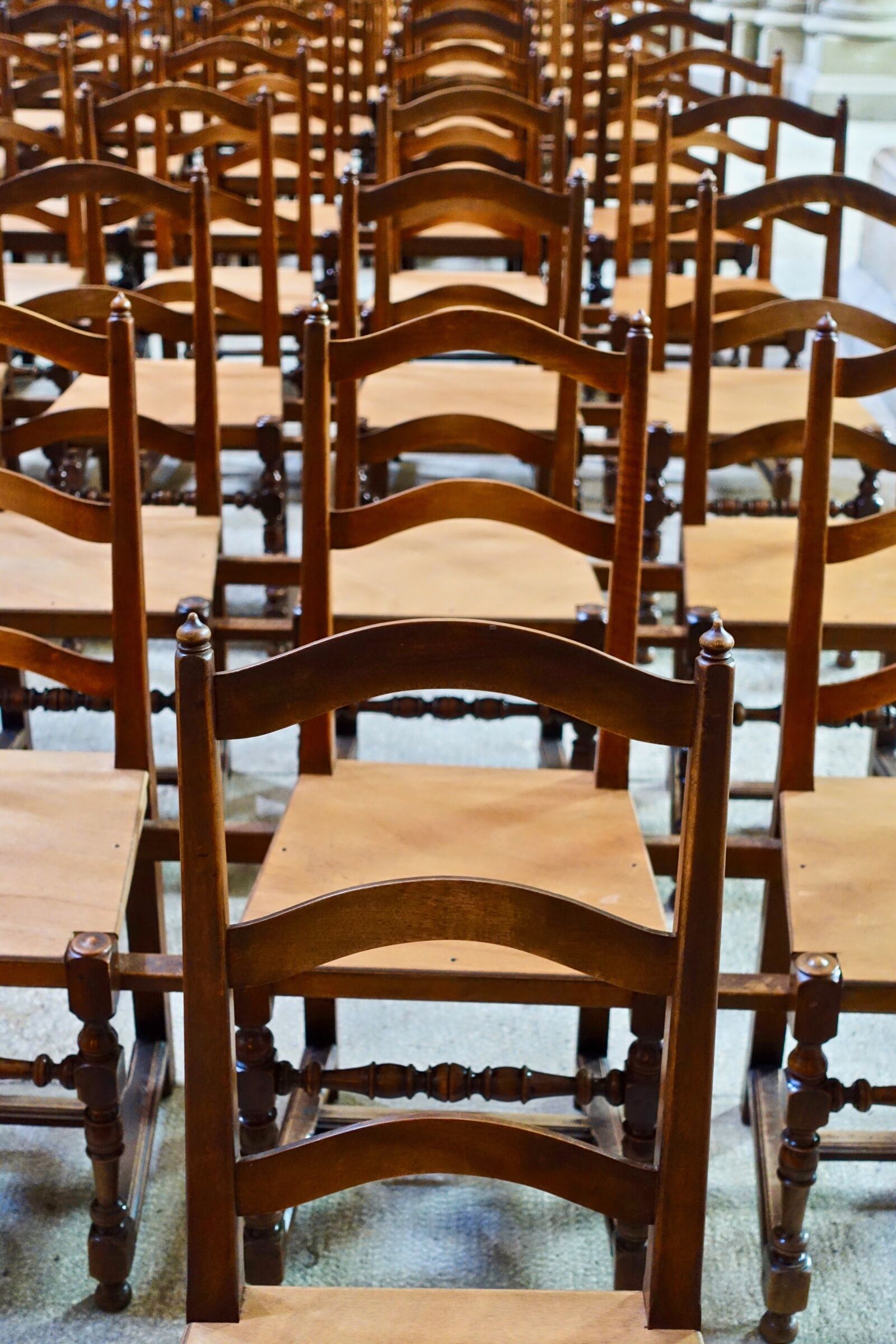 Sony Cyber-shot DSC-RX100 III sample photo. Chairs, rows, wooden photography