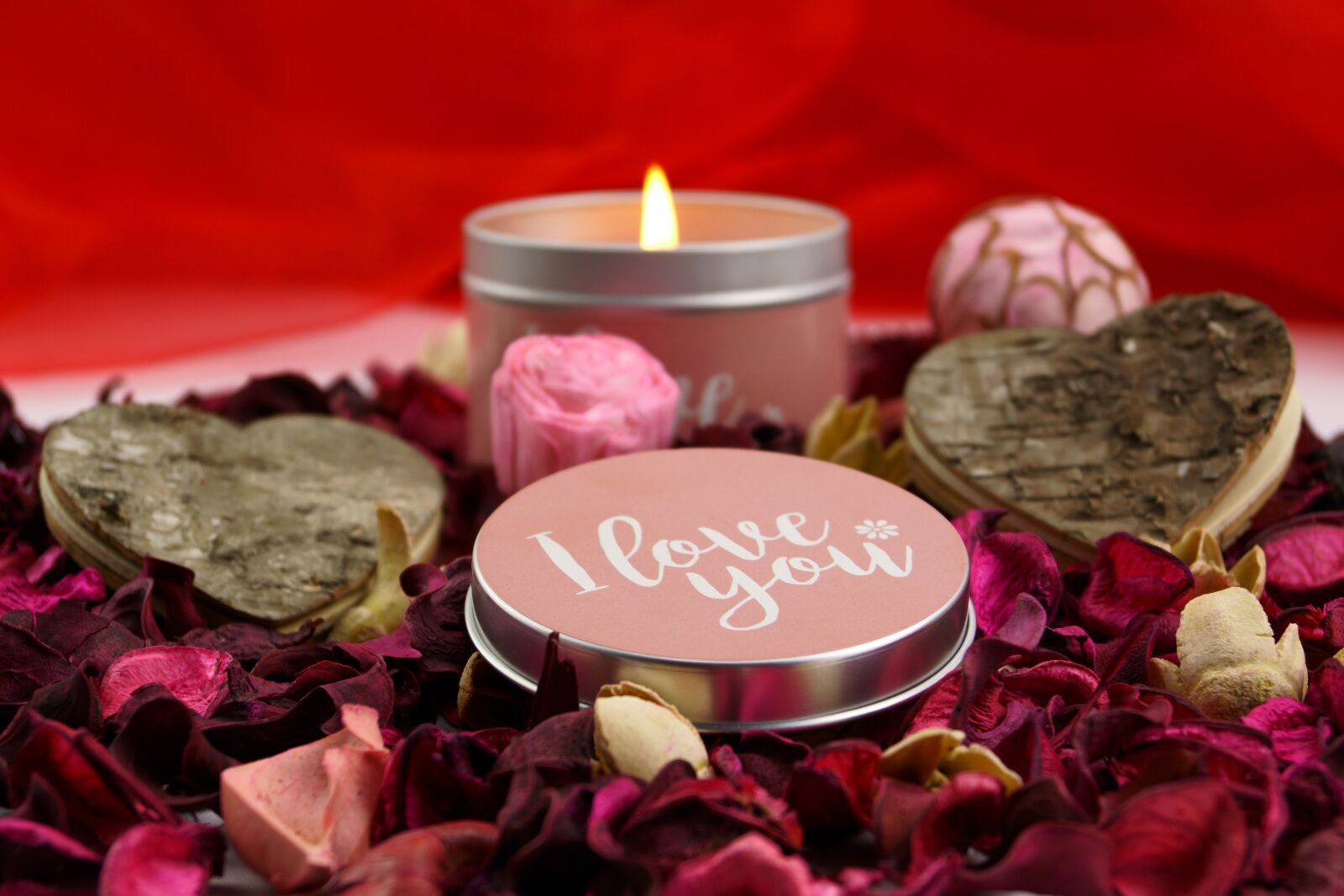 Sony ILCA-77M2 sample photo. Valentine's day, candle, rose photography