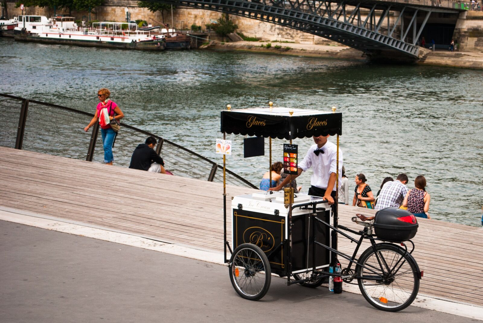 Nikon D3000 sample photo. Paris, tourism, seine river photography