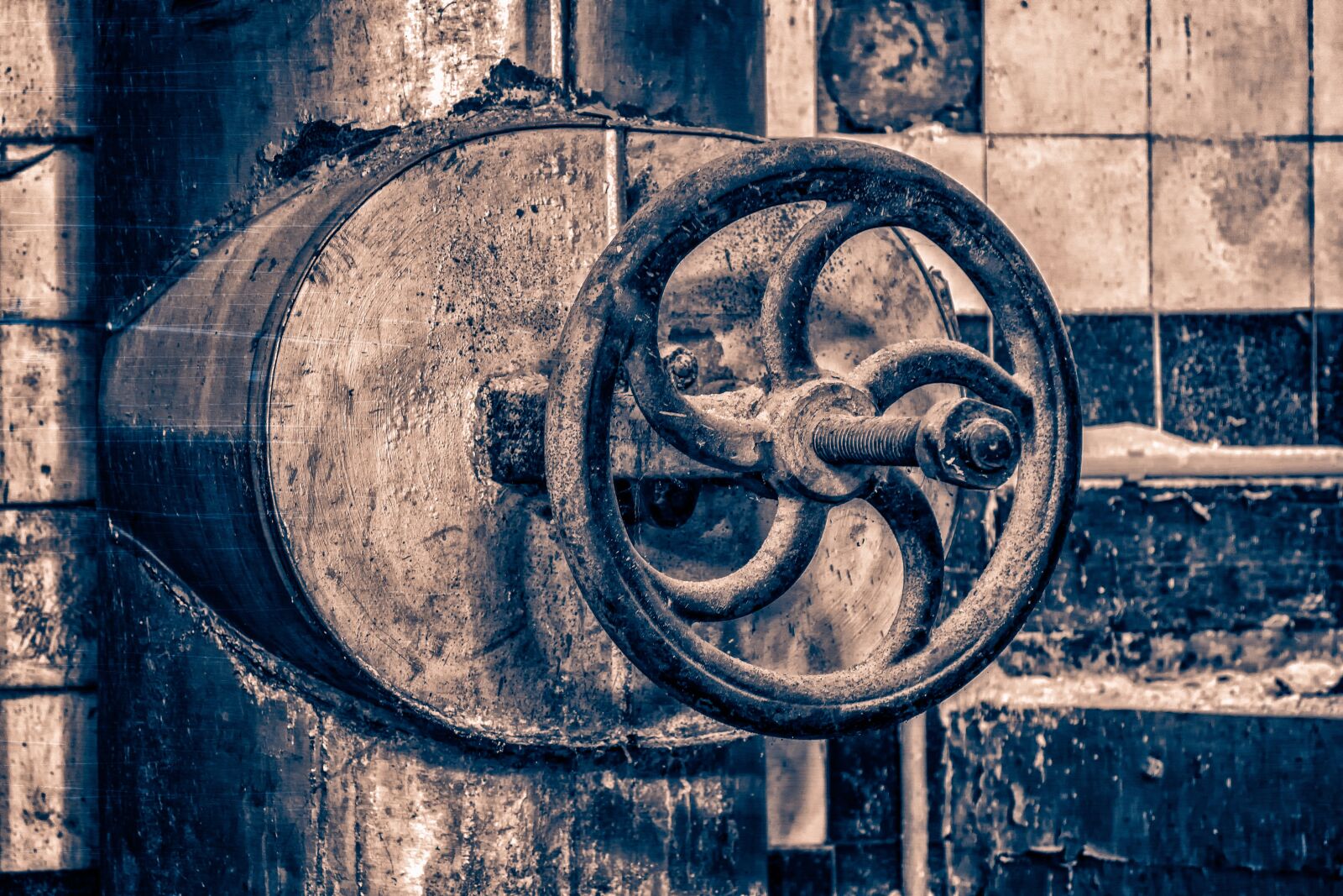 Nikon D3300 sample photo. Valve, wheel, industry photography