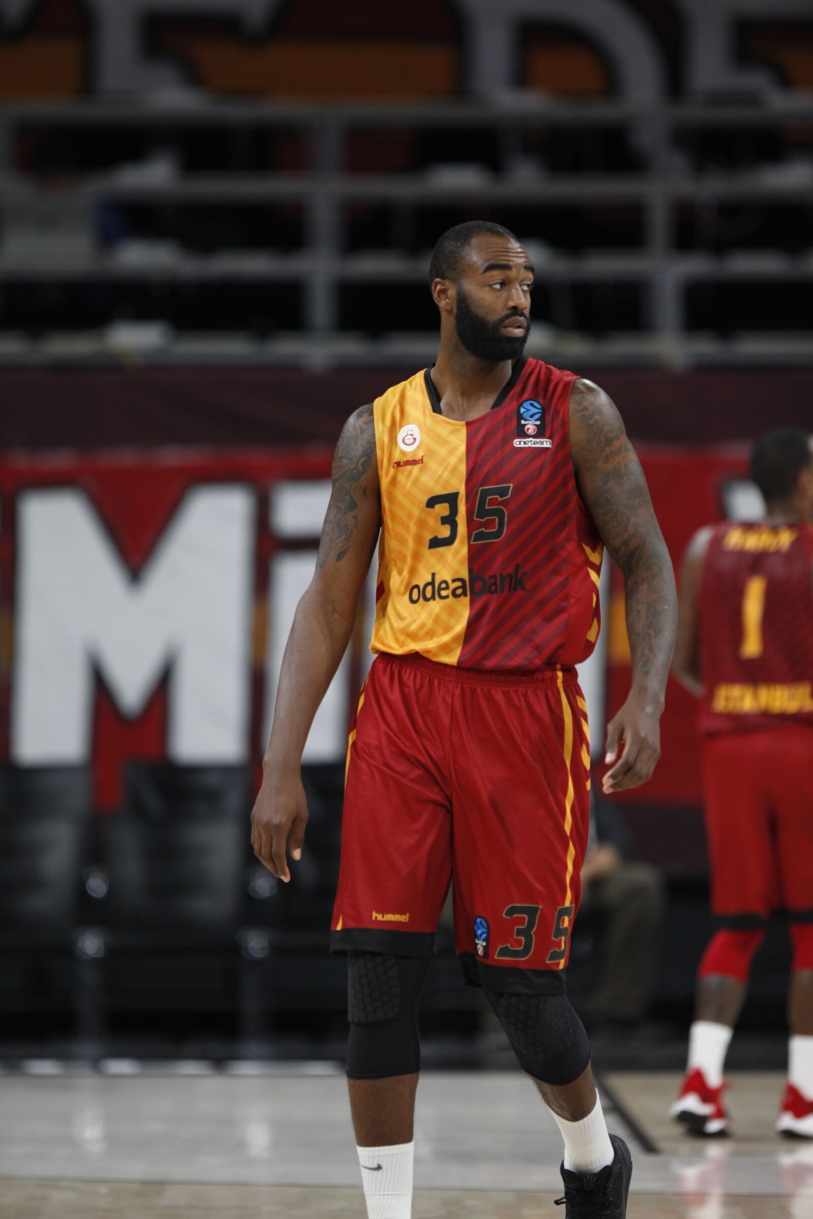 Canon EOS 5D Mark II sample photo. Galatasaray, eurocup, bayern photography