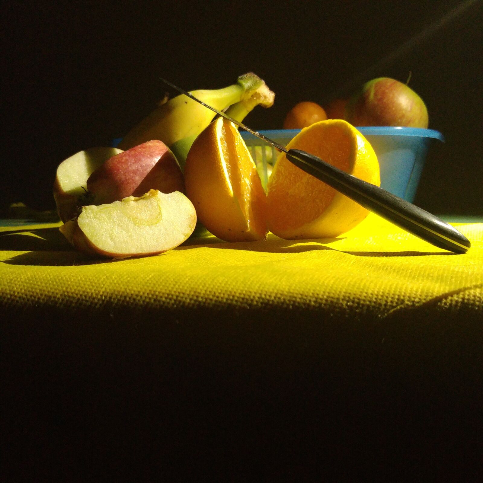 LG G4 sample photo. Fruit, light, comecaravaggio photography