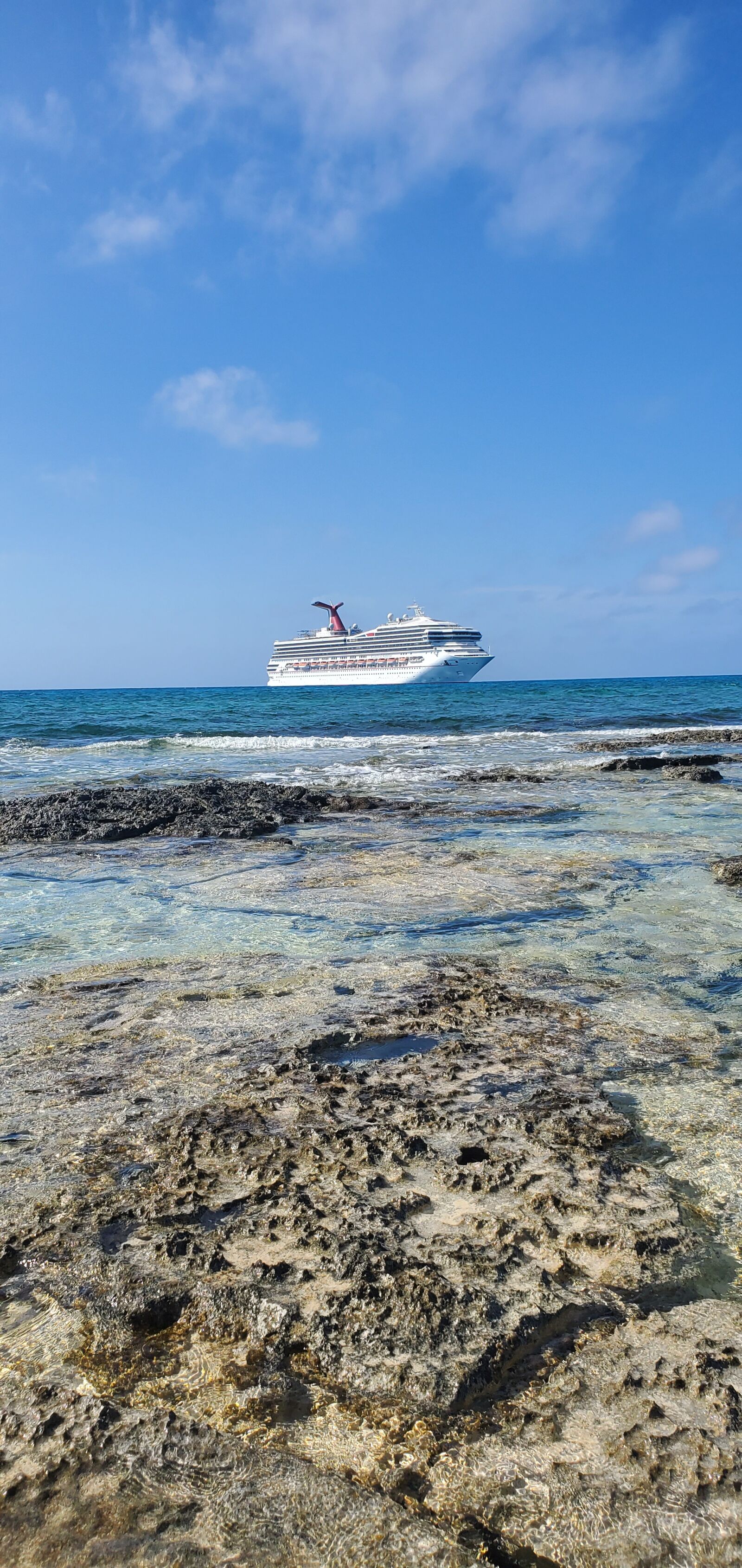 Samsung Galaxy S10 sample photo. Cruise, carnival, ocean photography