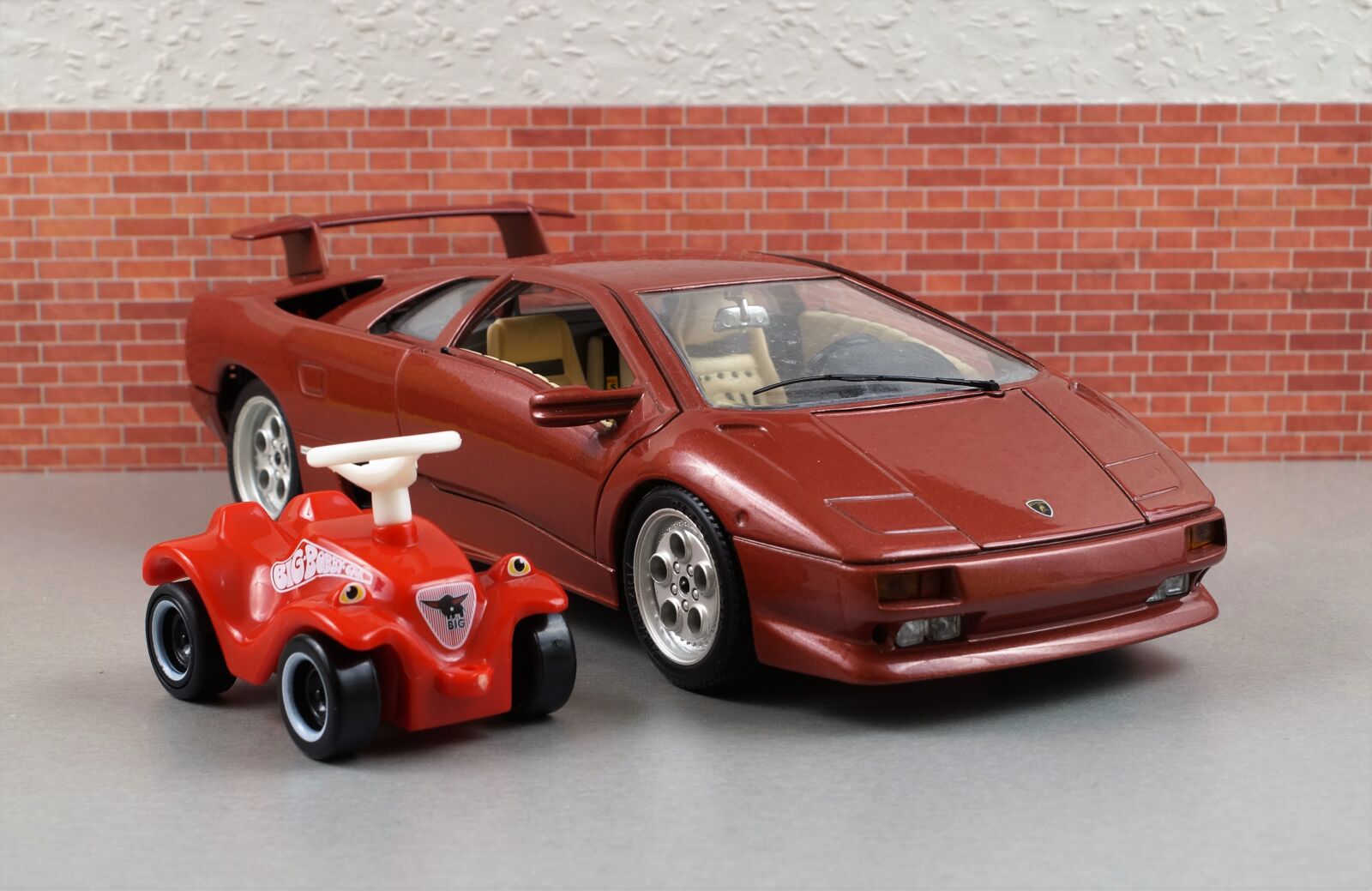 Sony DT 18-70mm F3.5-5.6 sample photo. Model car, lamborghini, diablo photography