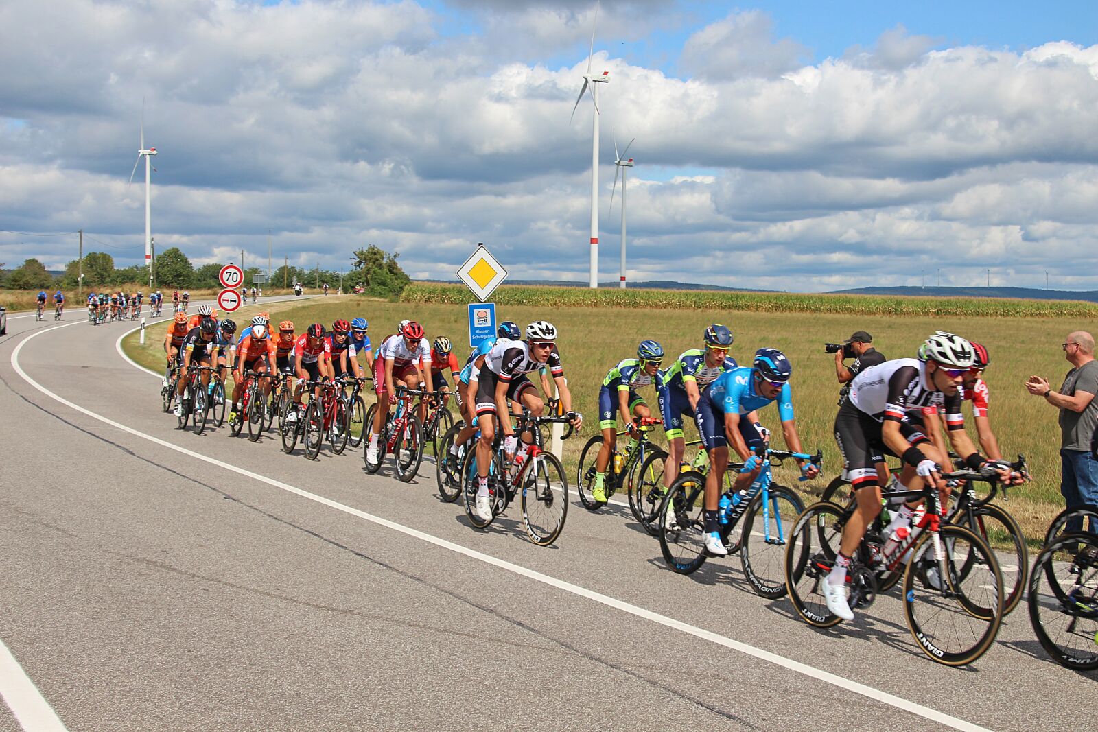 Canon EOS 700D (EOS Rebel T5i / EOS Kiss X7i) sample photo. Cycling, sport, cycling races photography