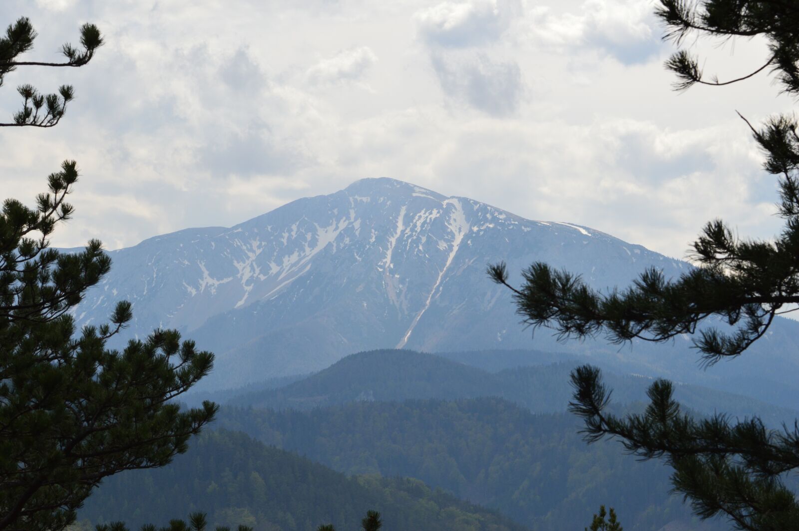 Nikon D3200 sample photo. Snow mountain, mary, help photography