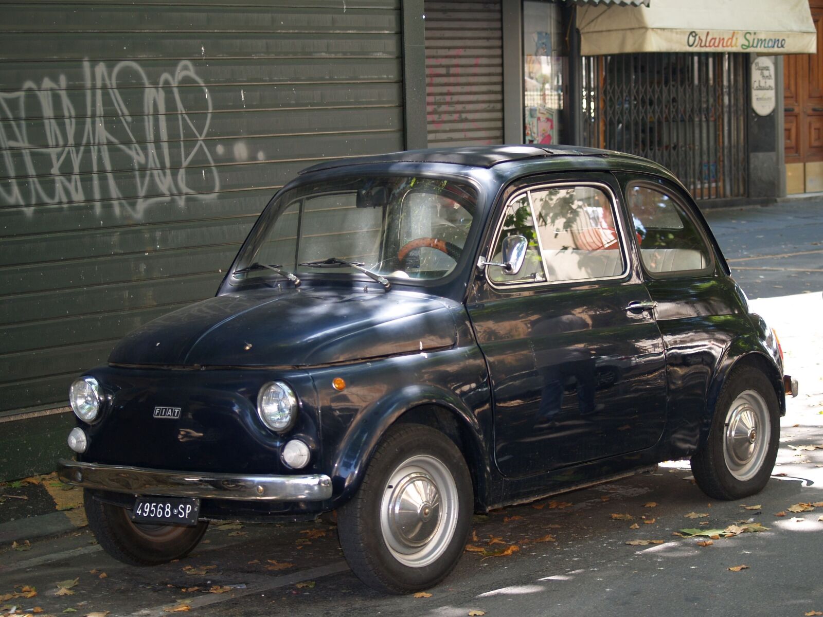 Olympus E-300 (EVOLT E-300) sample photo. Car, fiat, cinquecento photography