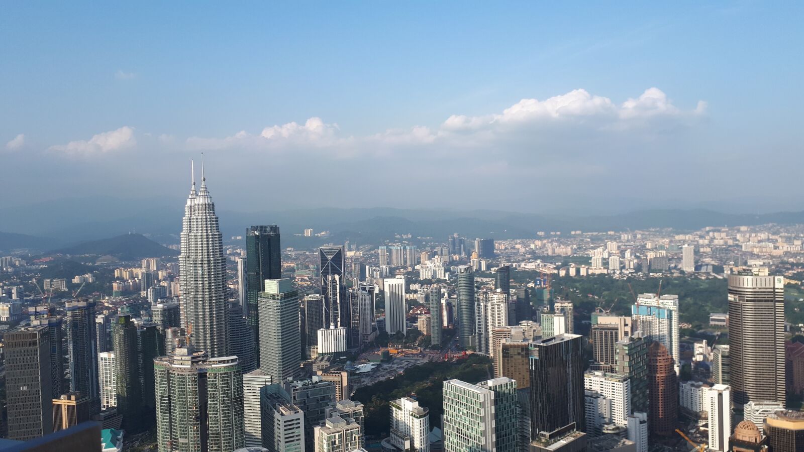 Samsung Galaxy A5(2017) sample photo. Skyline, kong kuala, twin photography