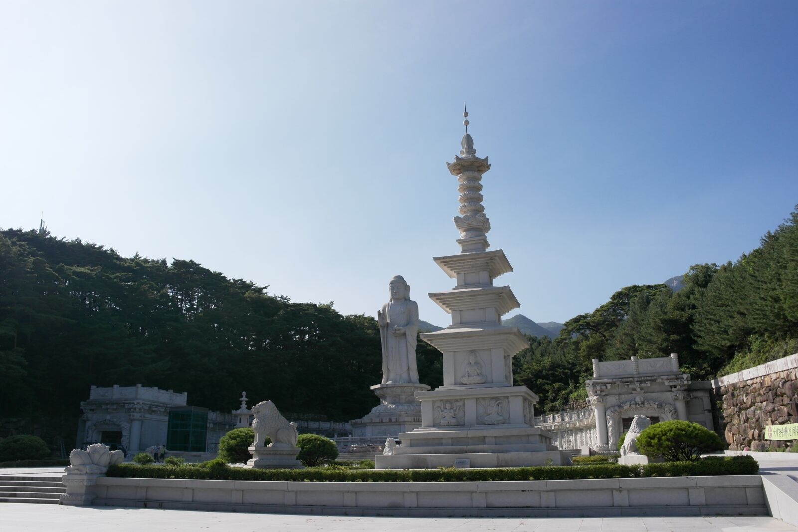 Samsung NX200 sample photo. South korea section, section photography
