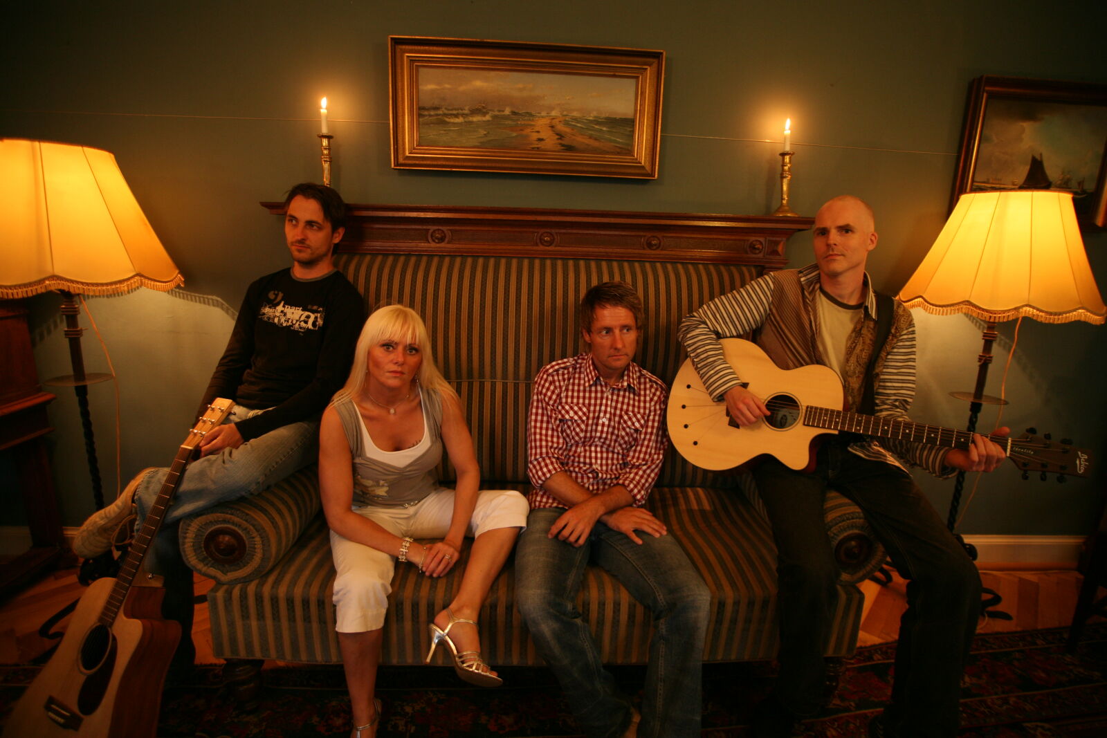 Sigma 17-35mm f/2.8-4 EX DG Aspherical HSM sample photo. Acoustic, guitar, band, couch photography