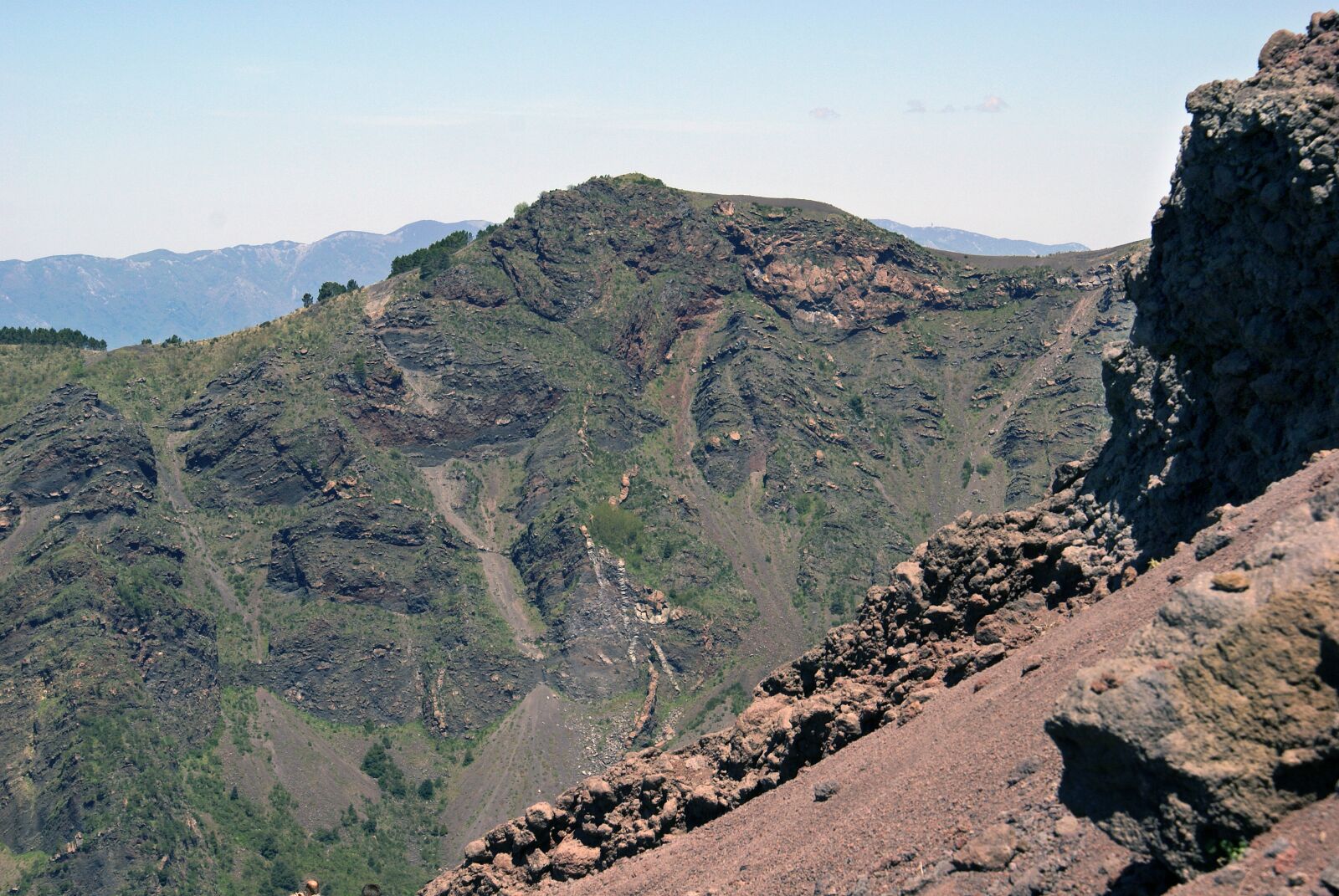 Sony Alpha DSLR-A100 sample photo. Vesuvius, the monte somma photography