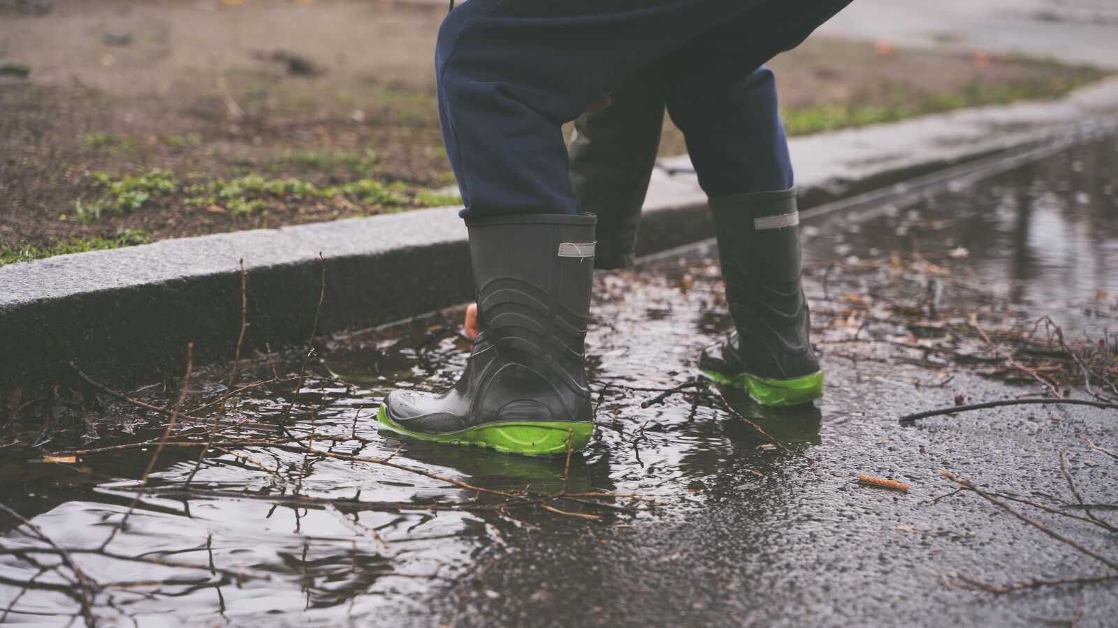 Tamron 28-75mm F2.8 Di III RXD sample photo. Boy, rain boots, girl photography