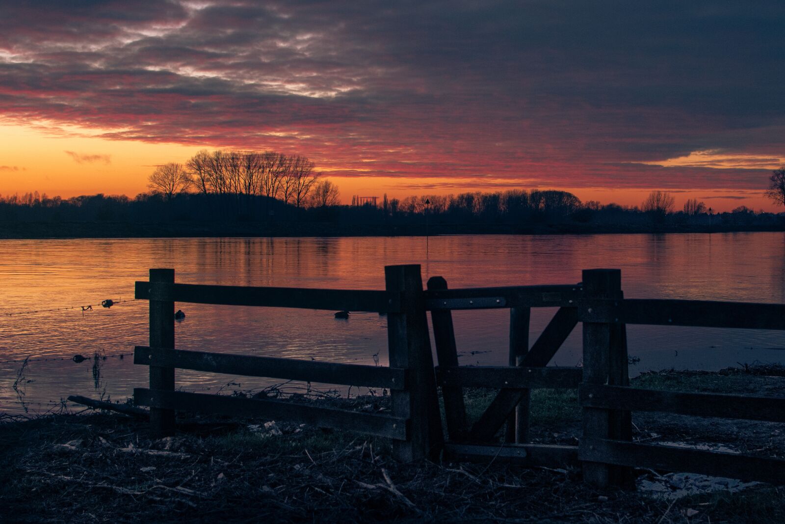 Nikon D7200 sample photo. Sunset, landscape, water photography