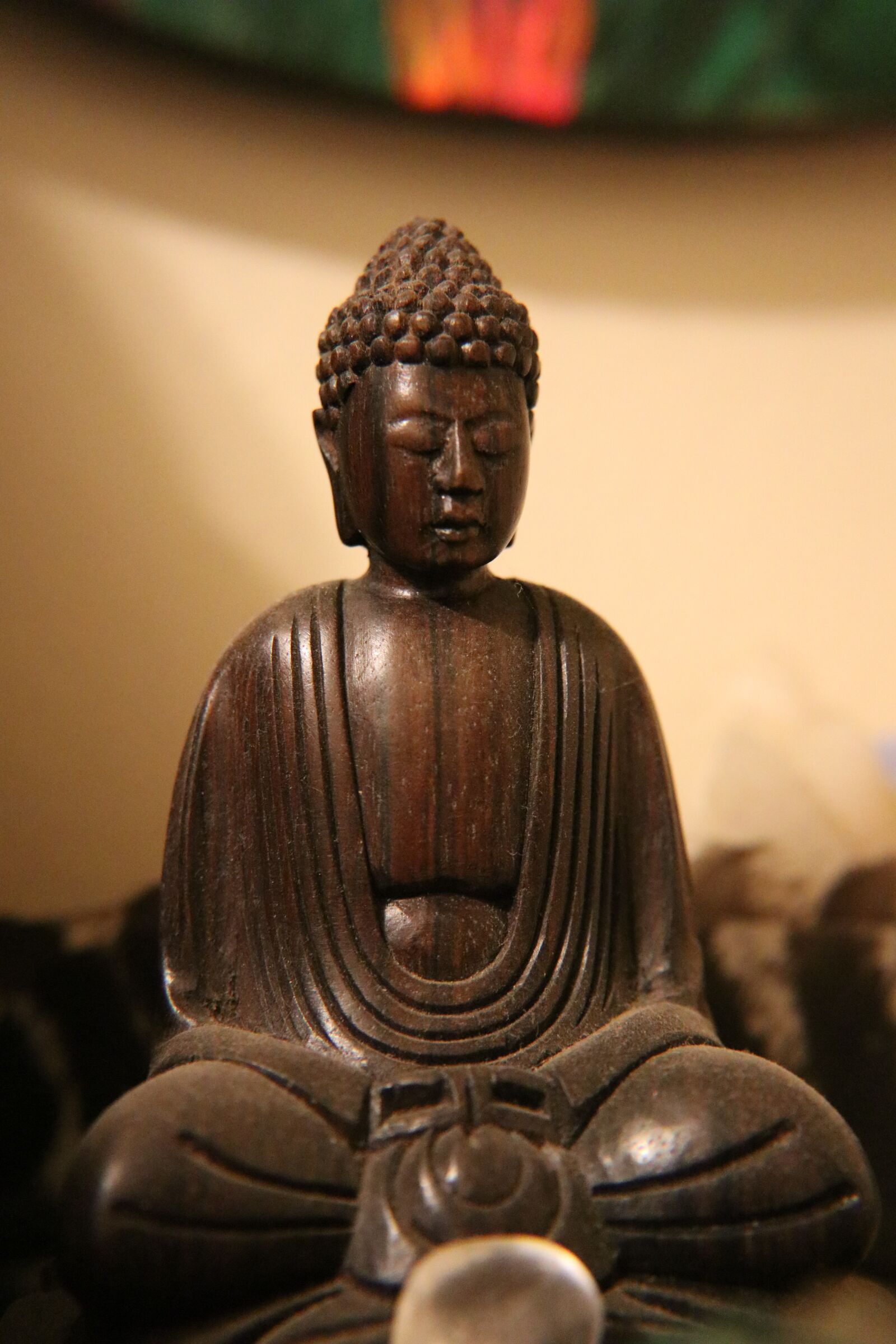 Canon EF-S 18-135mm F3.5-5.6 IS USM sample photo. Religion, sculpture, buddha photography