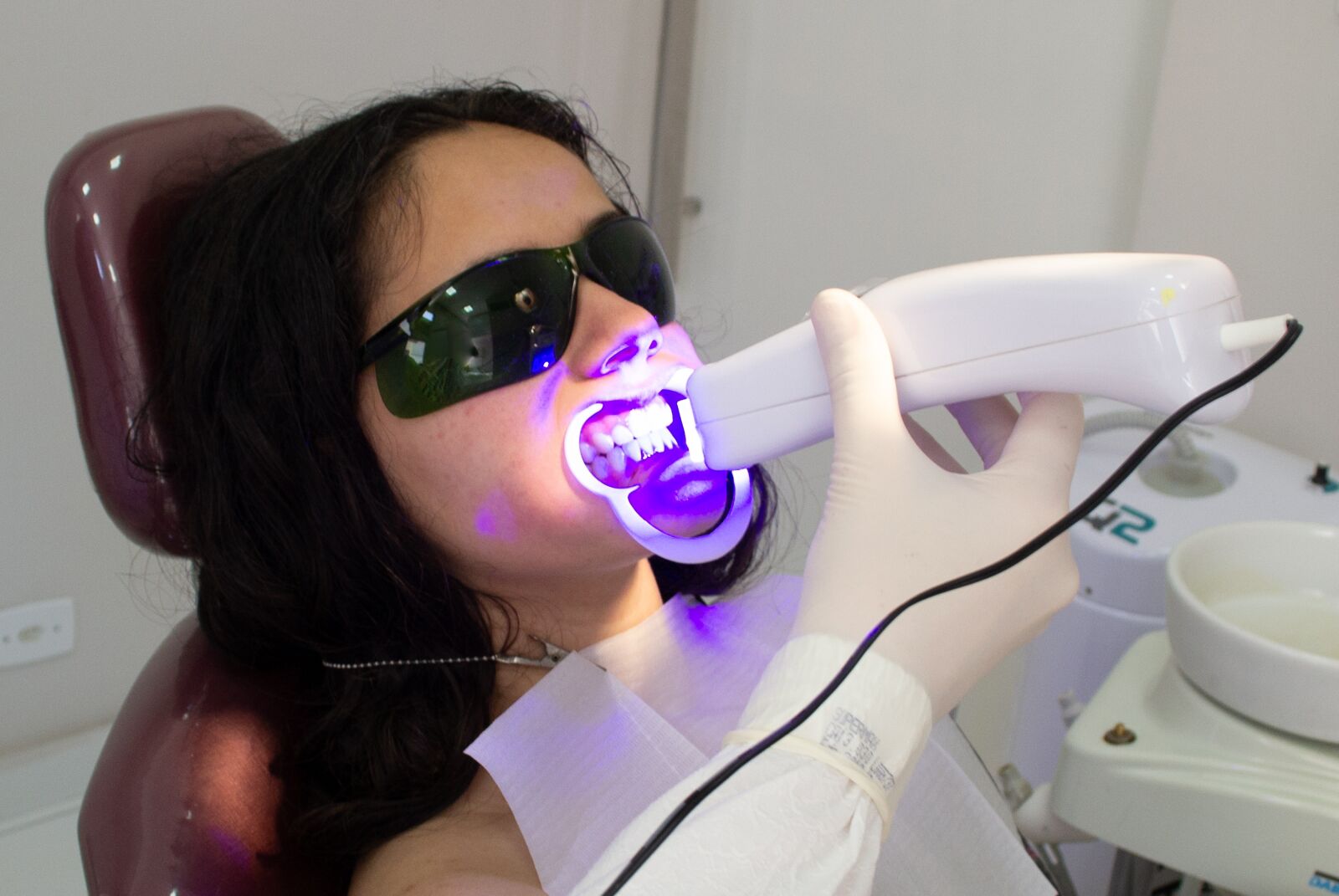 Nikon D3100 sample photo. Dentist, whitening, dentistry photography