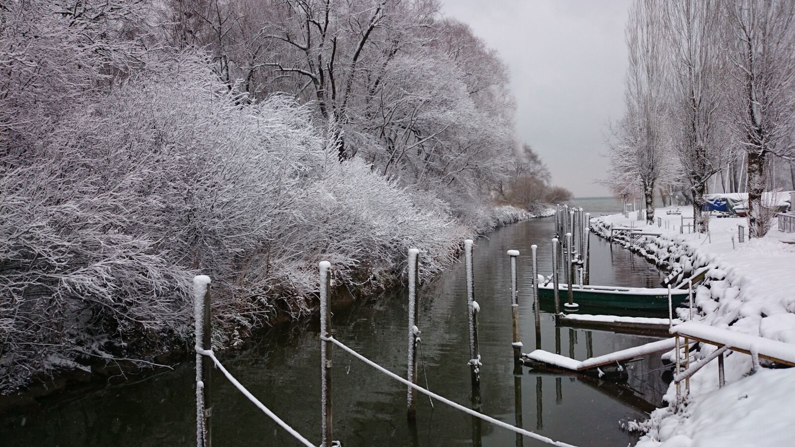 Sony Xperia Z1 Compact sample photo. Morning, haven, winter photography