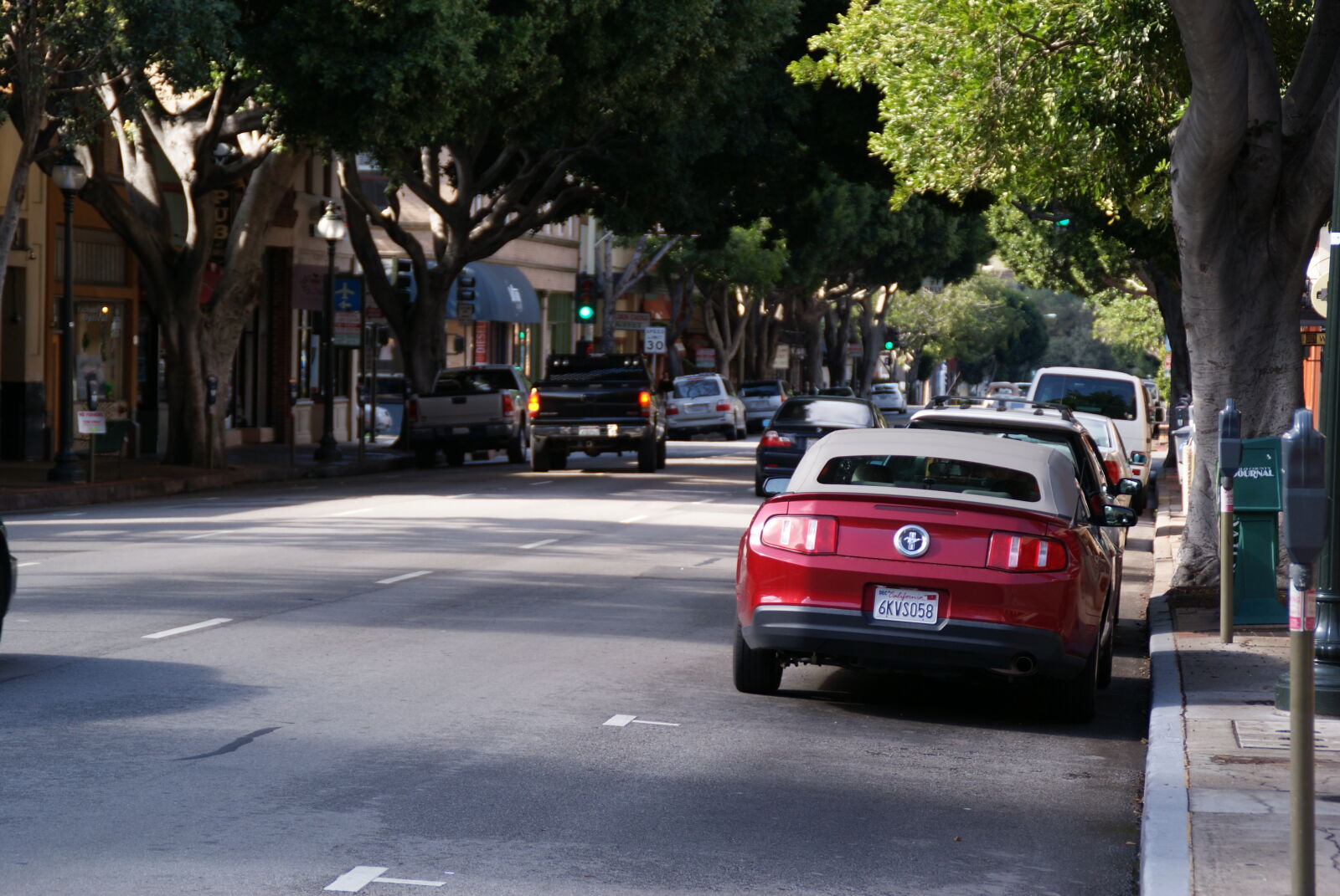 Sony Alpha DSLR-A200 + Tamron AF 28-105mm F4-5.6 [IF] sample photo. Car, ford, mustang, street photography