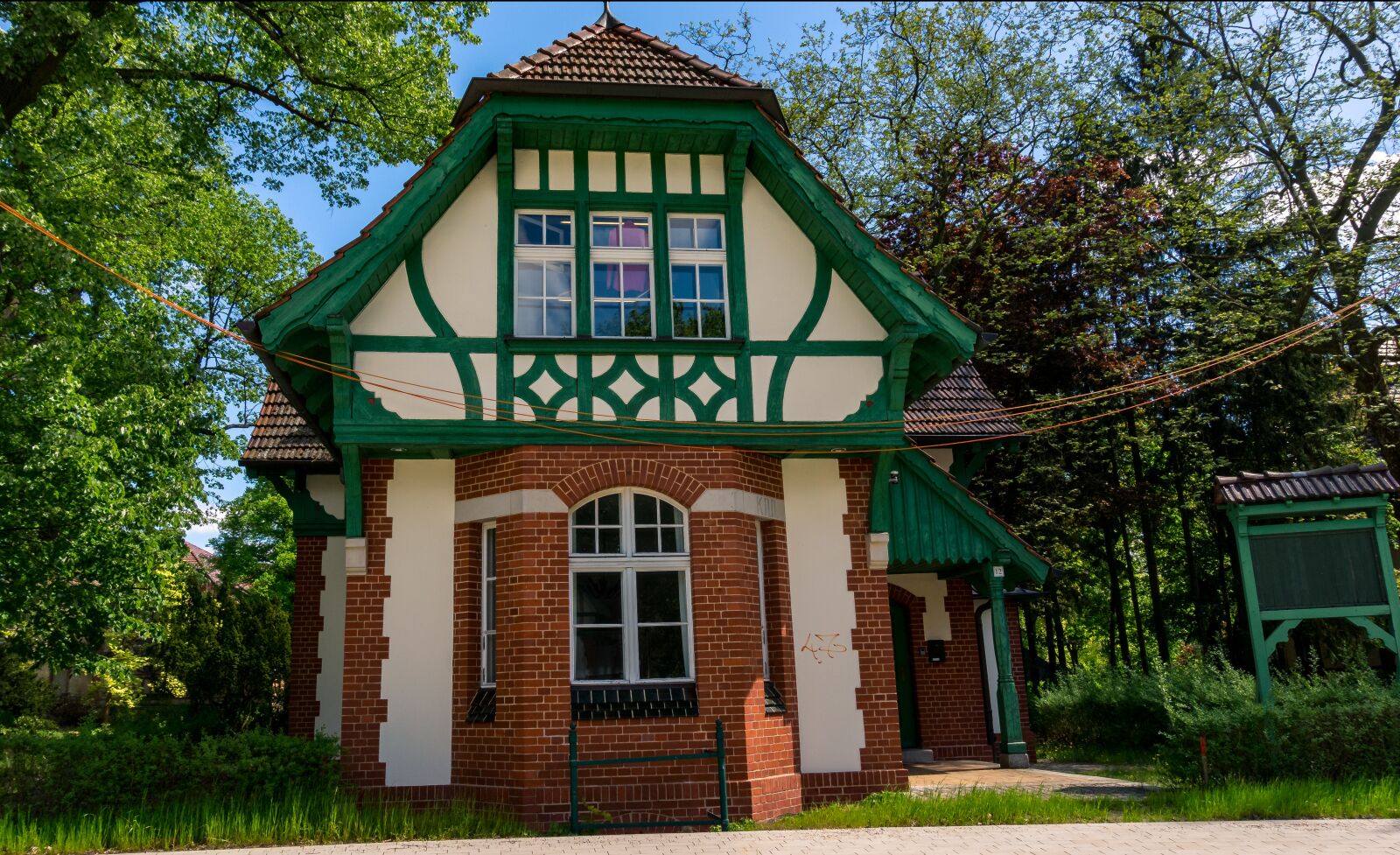 Sony Alpha a5000 (ILCE 5000) sample photo. Architecture, house, building photography