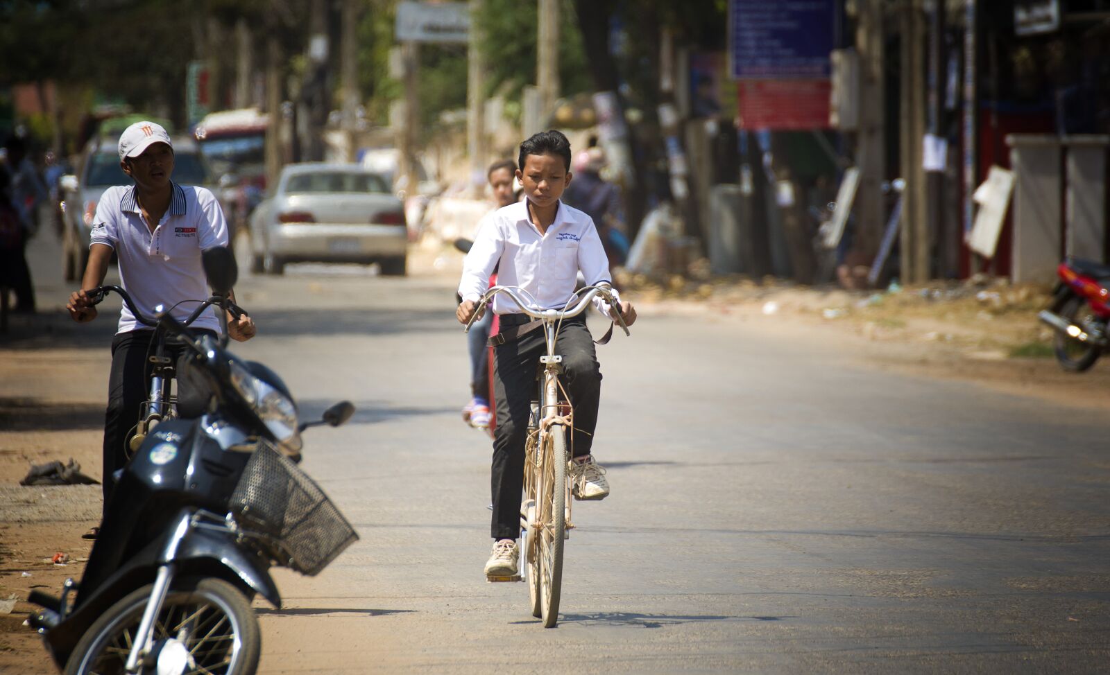 Nikon D7000 sample photo. Bike, road, portrait photography