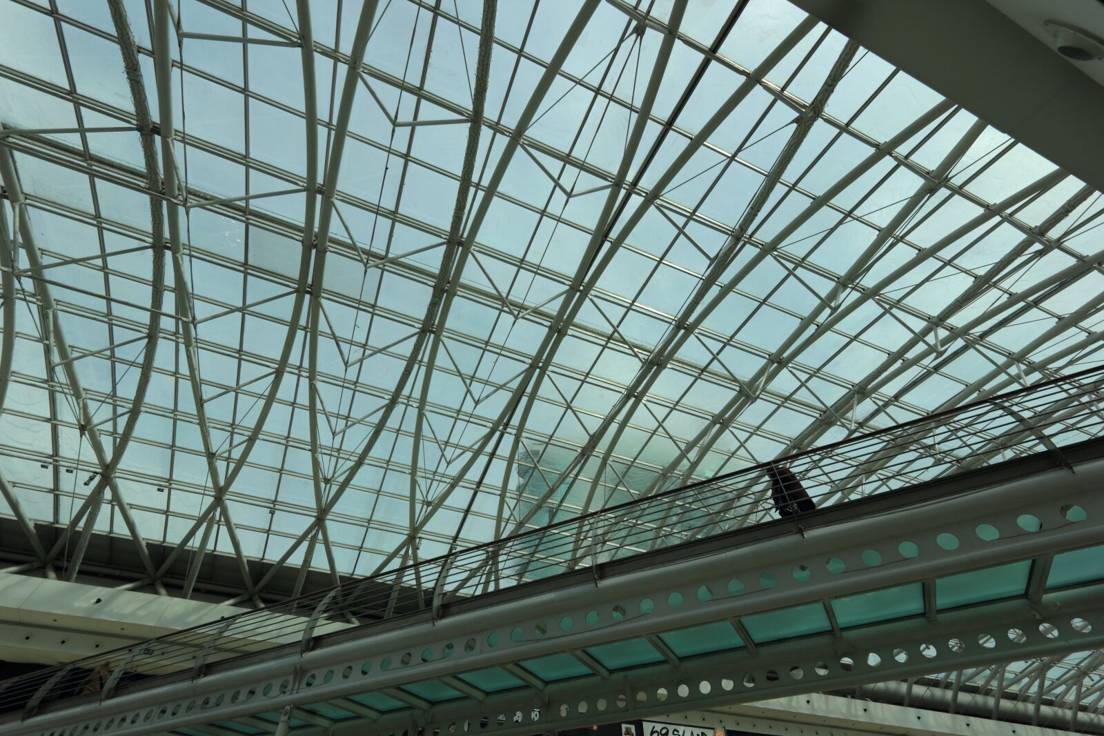 Canon EOS 550D (EOS Rebel T2i / EOS Kiss X4) sample photo. Portugal, lisbon, expo photography