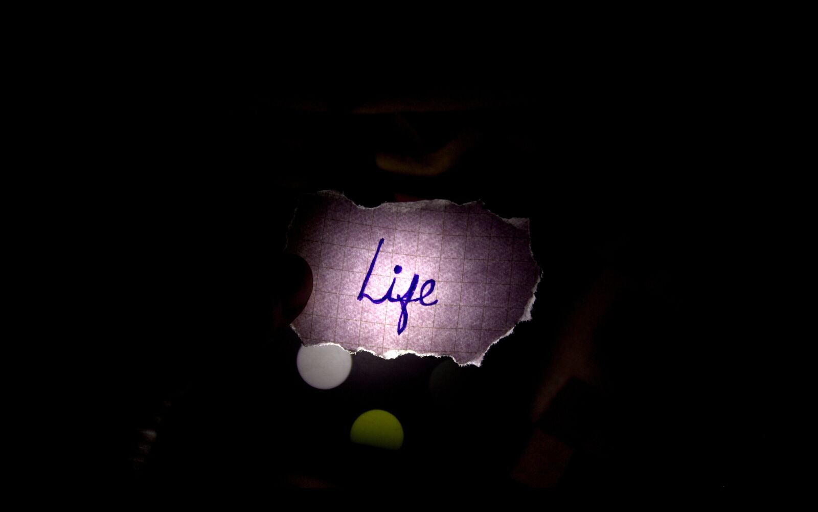 Canon EOS 700D (EOS Rebel T5i / EOS Kiss X7i) sample photo. Dark, light, life photography