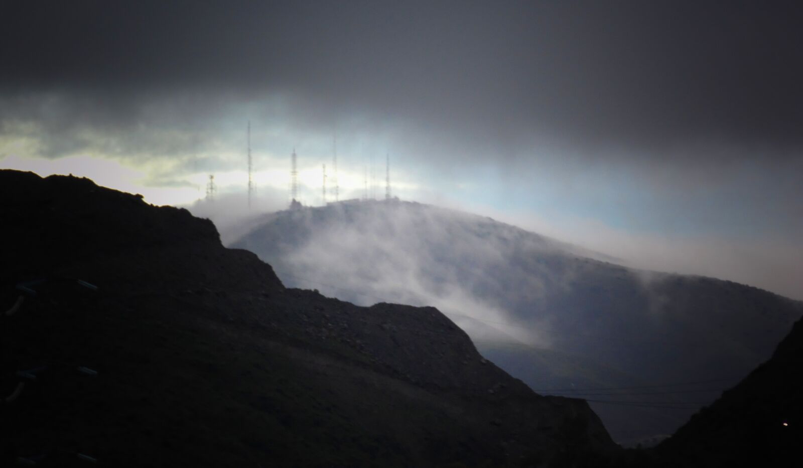 Samsung WB100/  WB101 sample photo. Fotografia, montanas, niebla photography