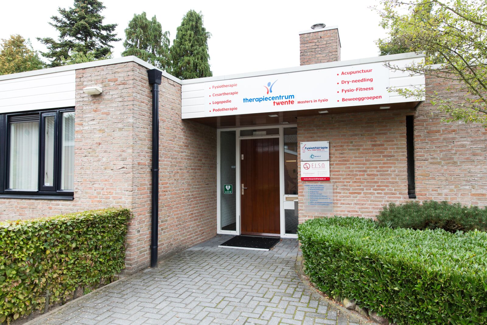 Canon EF 24-70mm F2.8L II USM sample photo. Therapy center, twente, physical photography