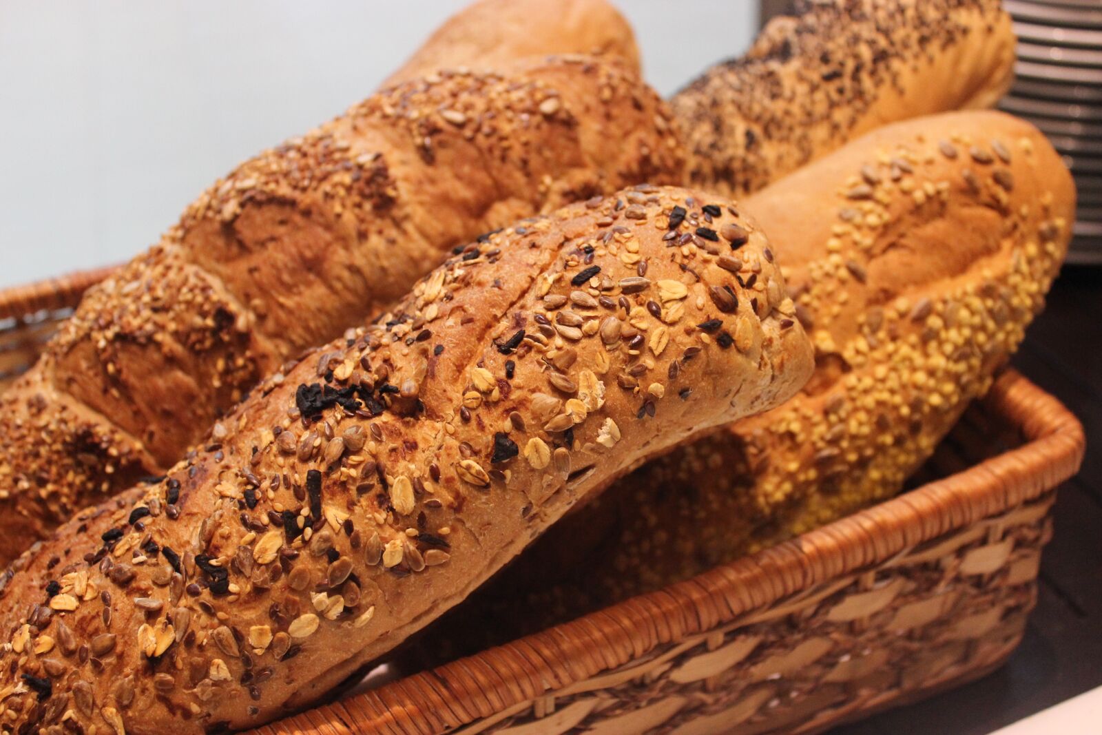Canon EOS 600D (Rebel EOS T3i / EOS Kiss X5) sample photo. Bread, dining, food photography
