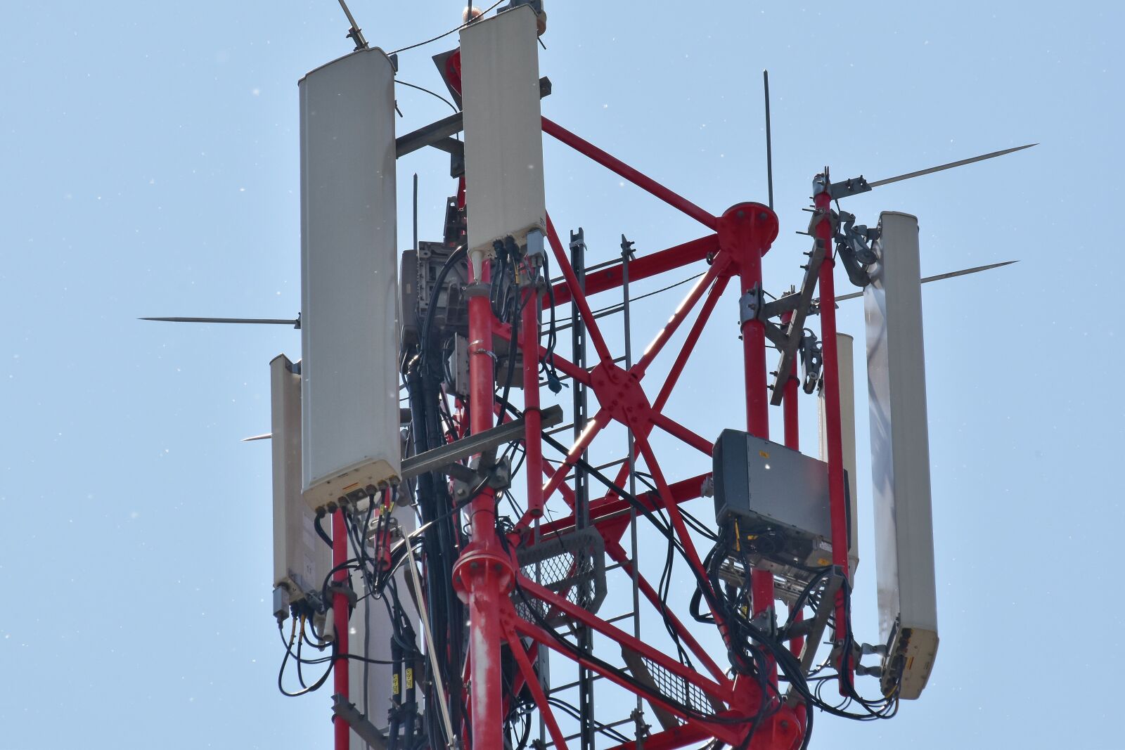 Nikon D5500 sample photo. Antenna, telecommunication, telephone wire photography
