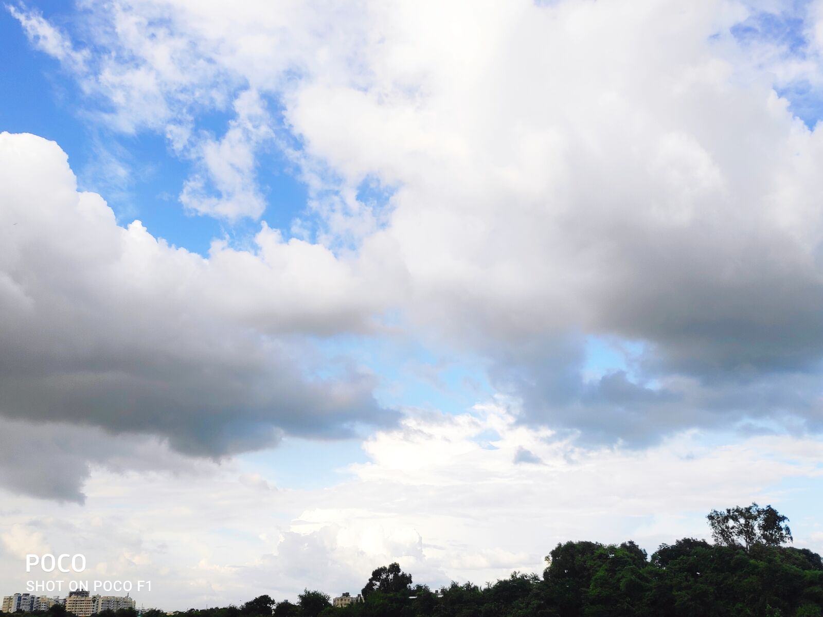 Xiaomi POCO F1 sample photo. Sky, cloud, beauty photography