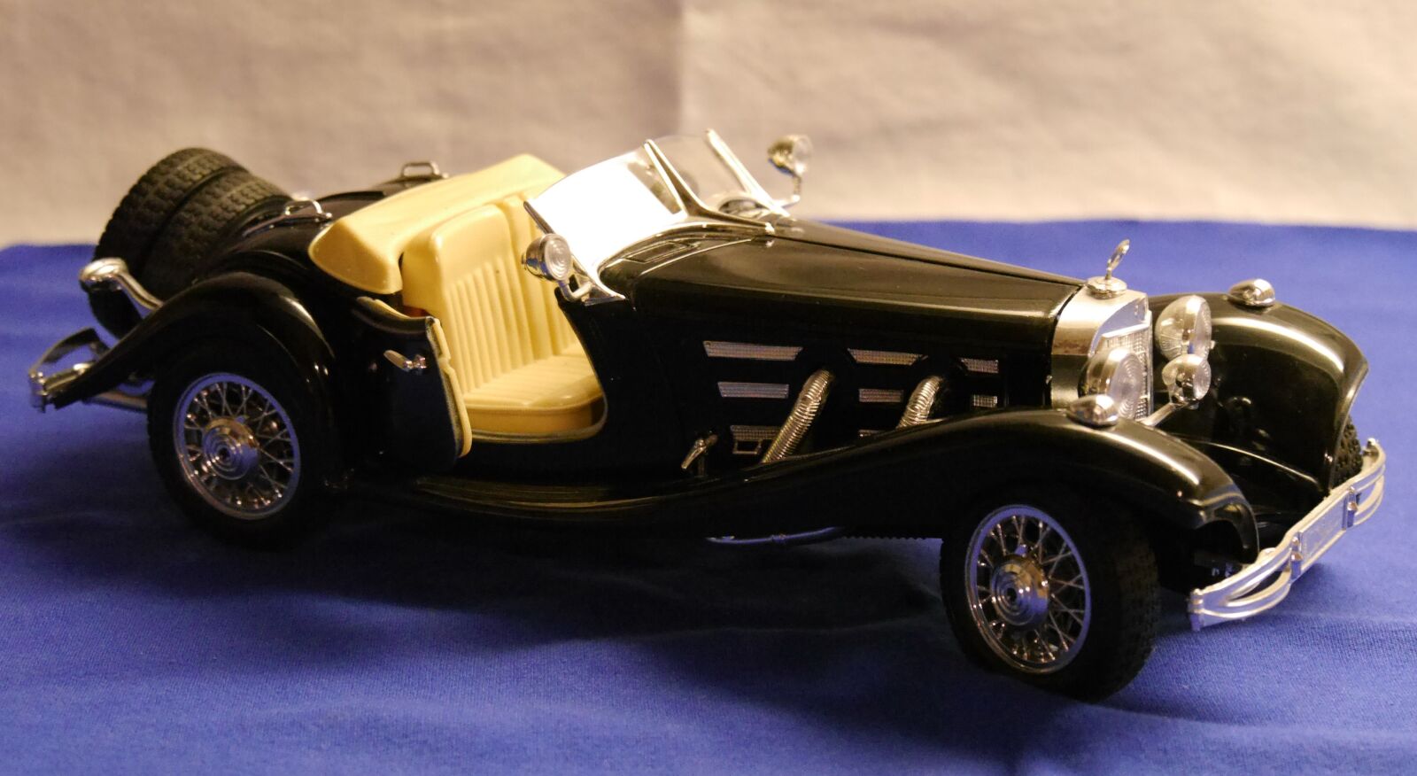 Panasonic Lumix DMC-G6 sample photo. Bbubrago, model car, merces photography