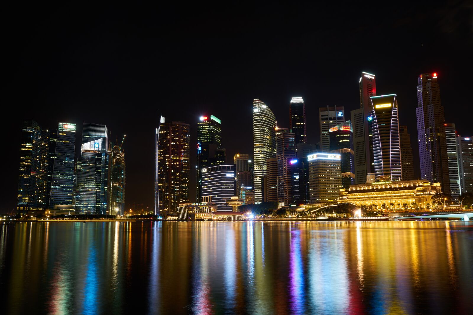Sony a7R II sample photo. Singapore, skyscraper, night photography