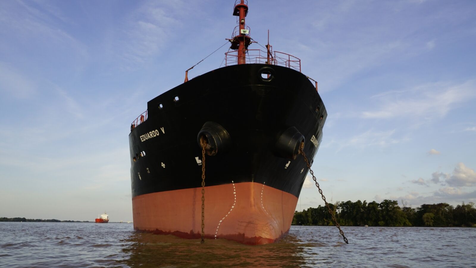 Sony DT 18-135mm F3.5-5.6 SAM sample photo. Boat, river, ship photography