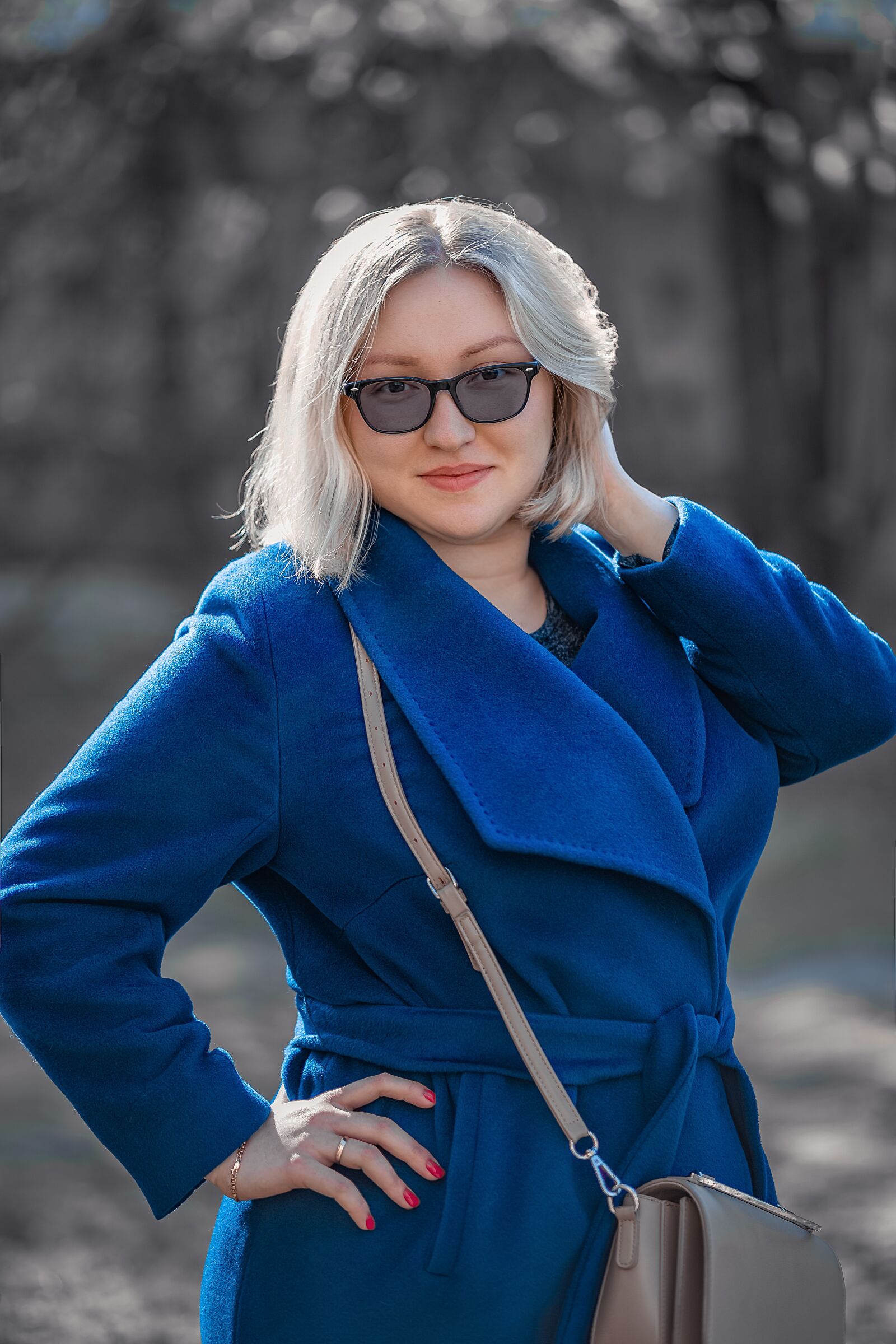 Canon EF 85mm F1.8 USM sample photo. Girl, coat, woman photography