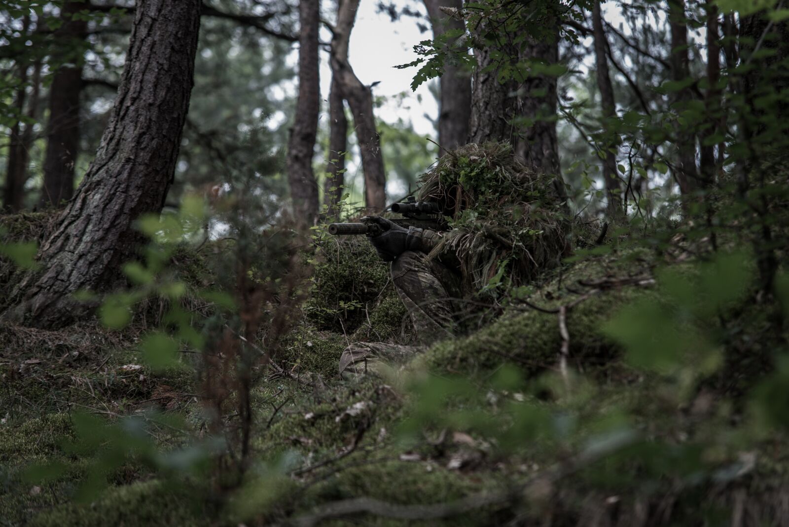 Nikon D800 sample photo. Soldier, the war, the photography