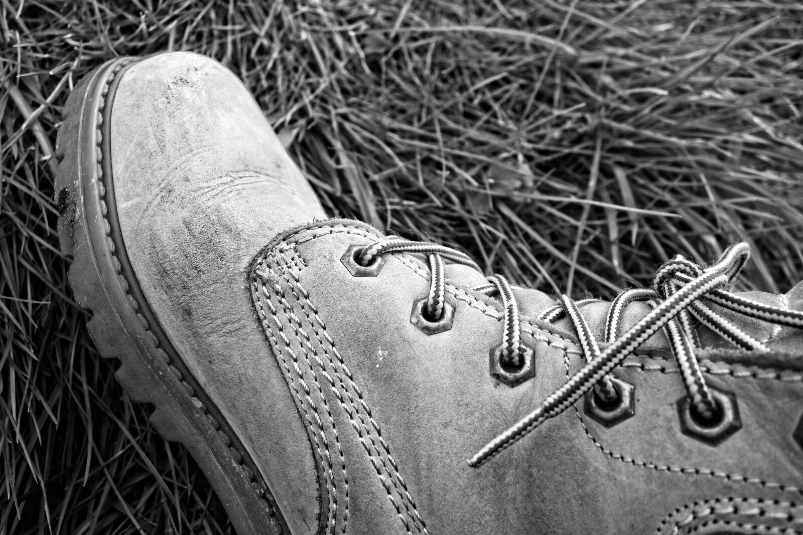 Sony Cyber-shot DSC-RX100 sample photo. Foot, shoe, boot photography