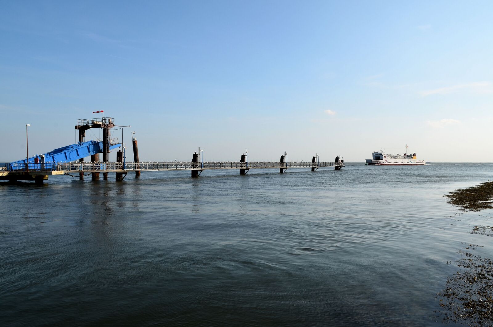 Nikon D5100 sample photo. Borkum, ferry, shipping photography